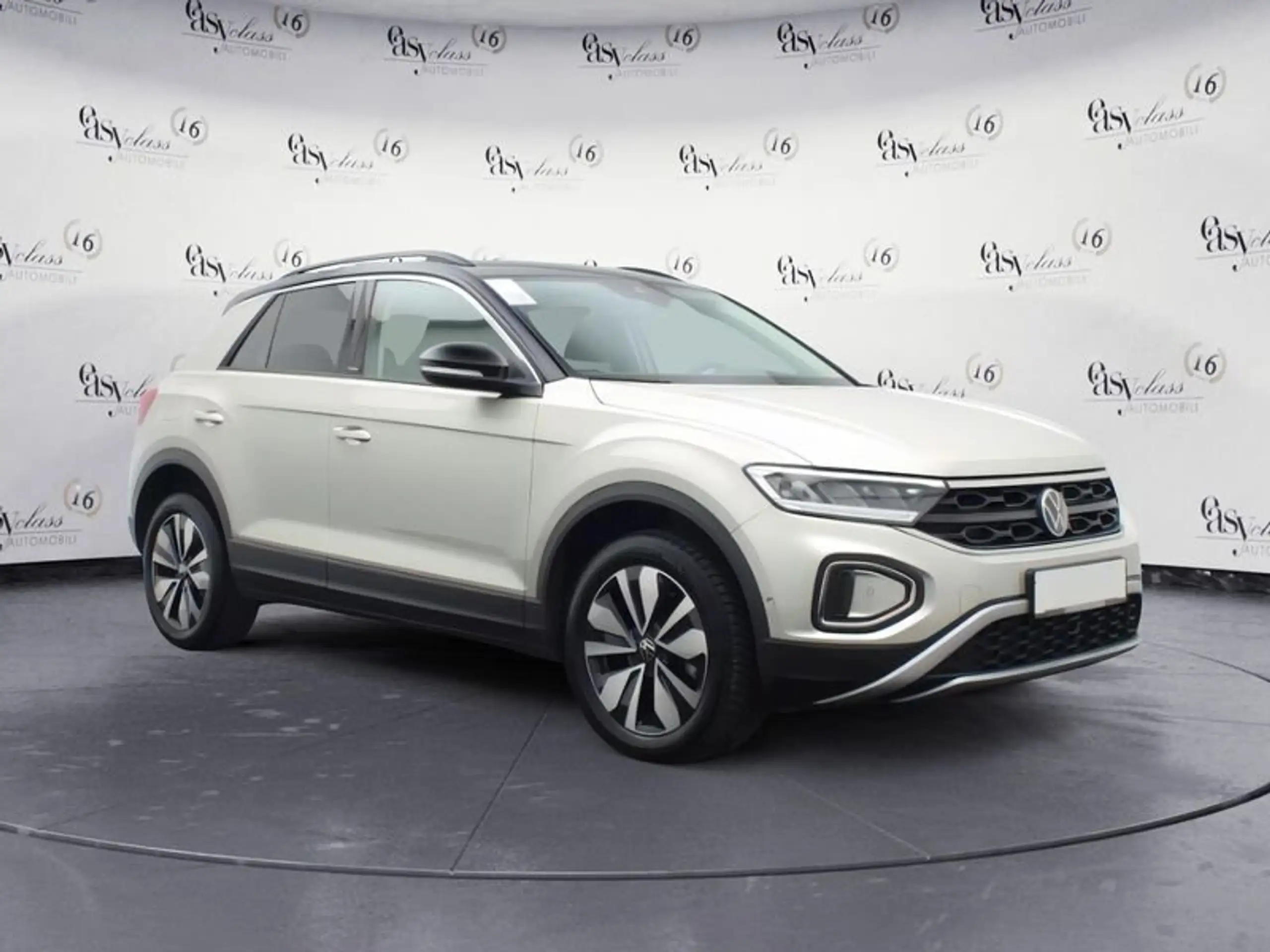 Volkswagen T-Roc 2024