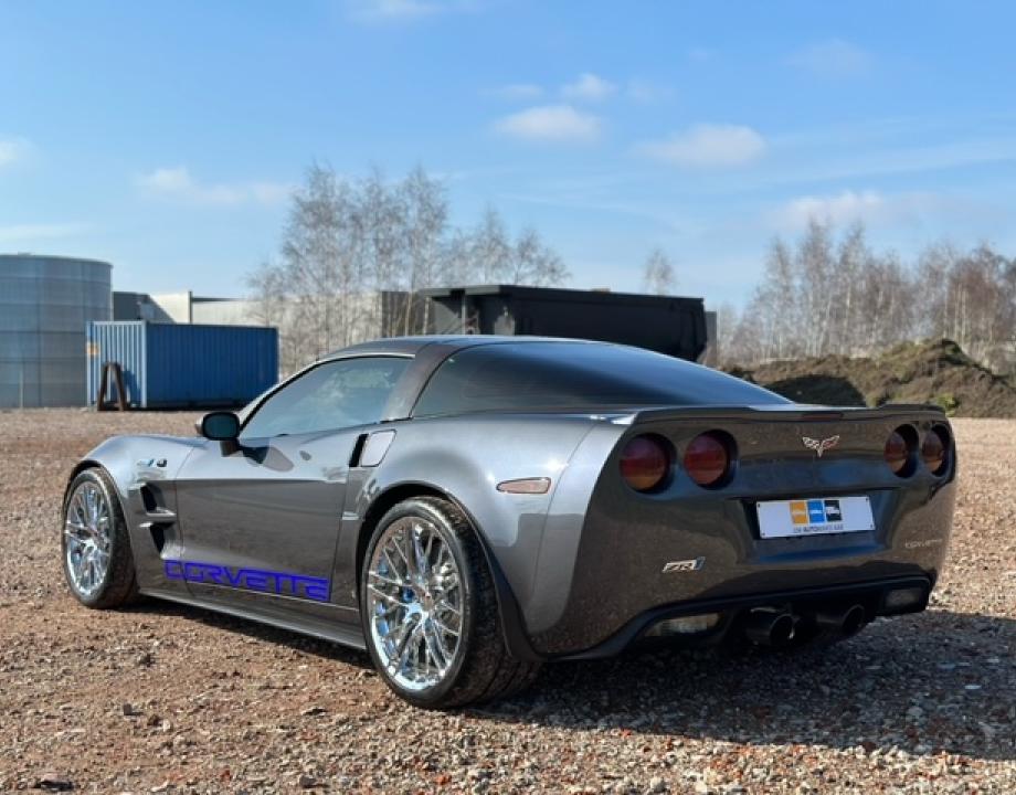 Chevrolet - Corvette