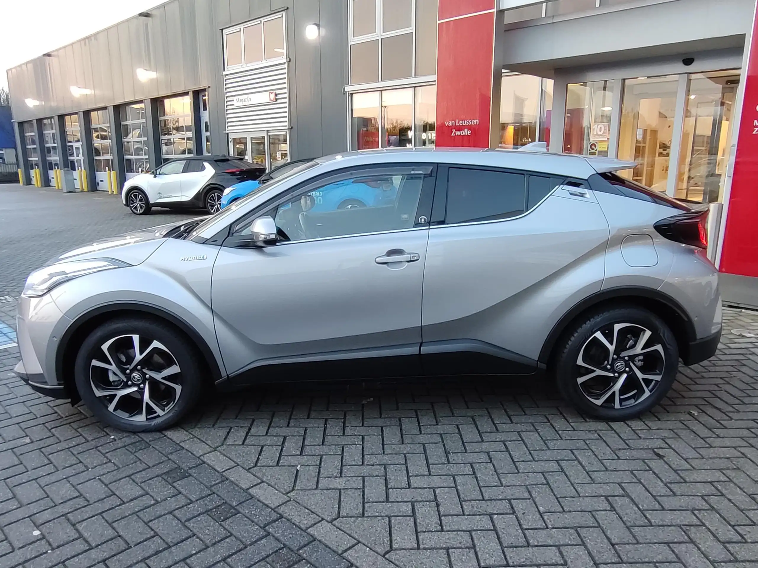 Toyota - C-HR