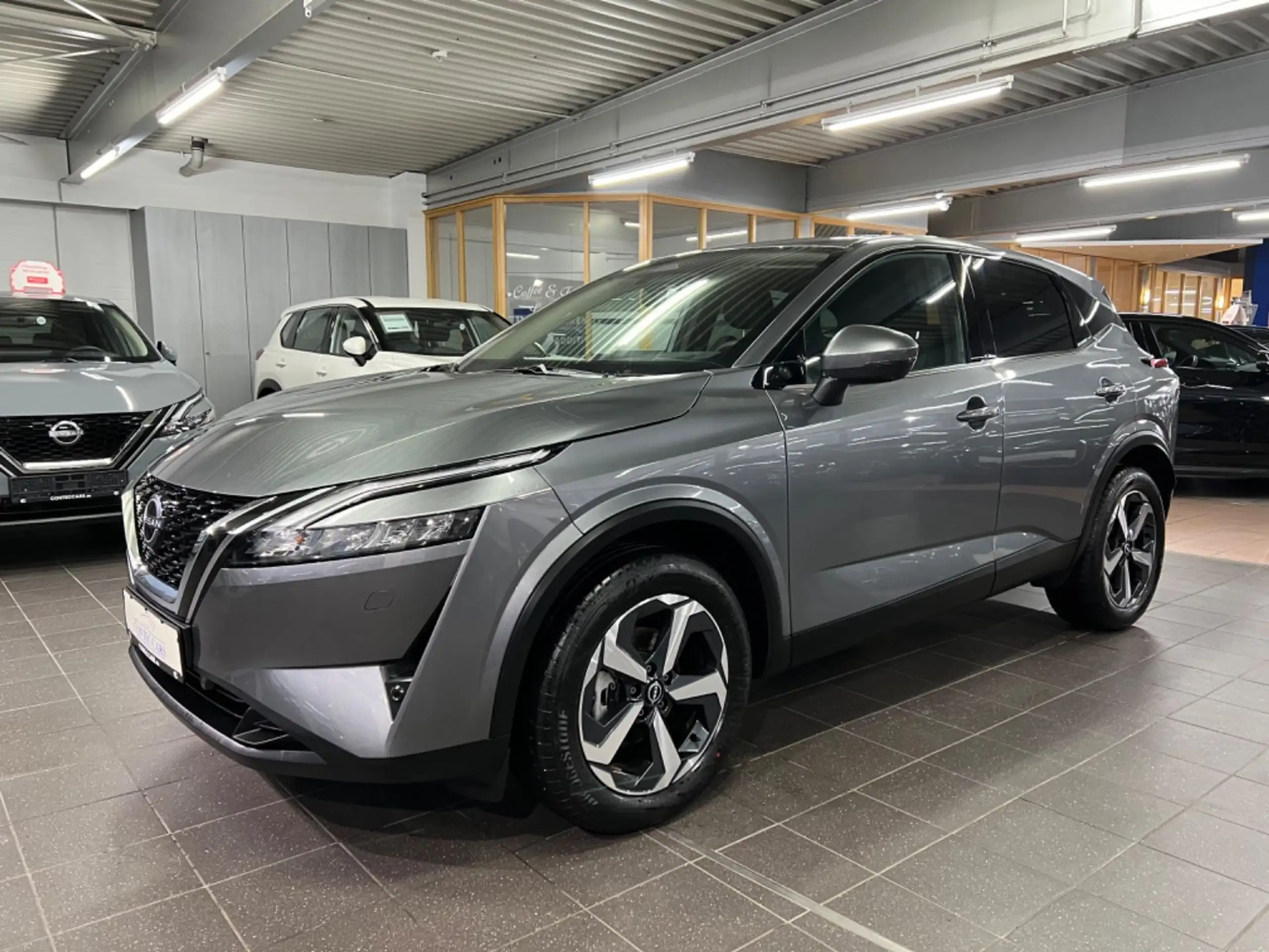 Nissan - Qashqai