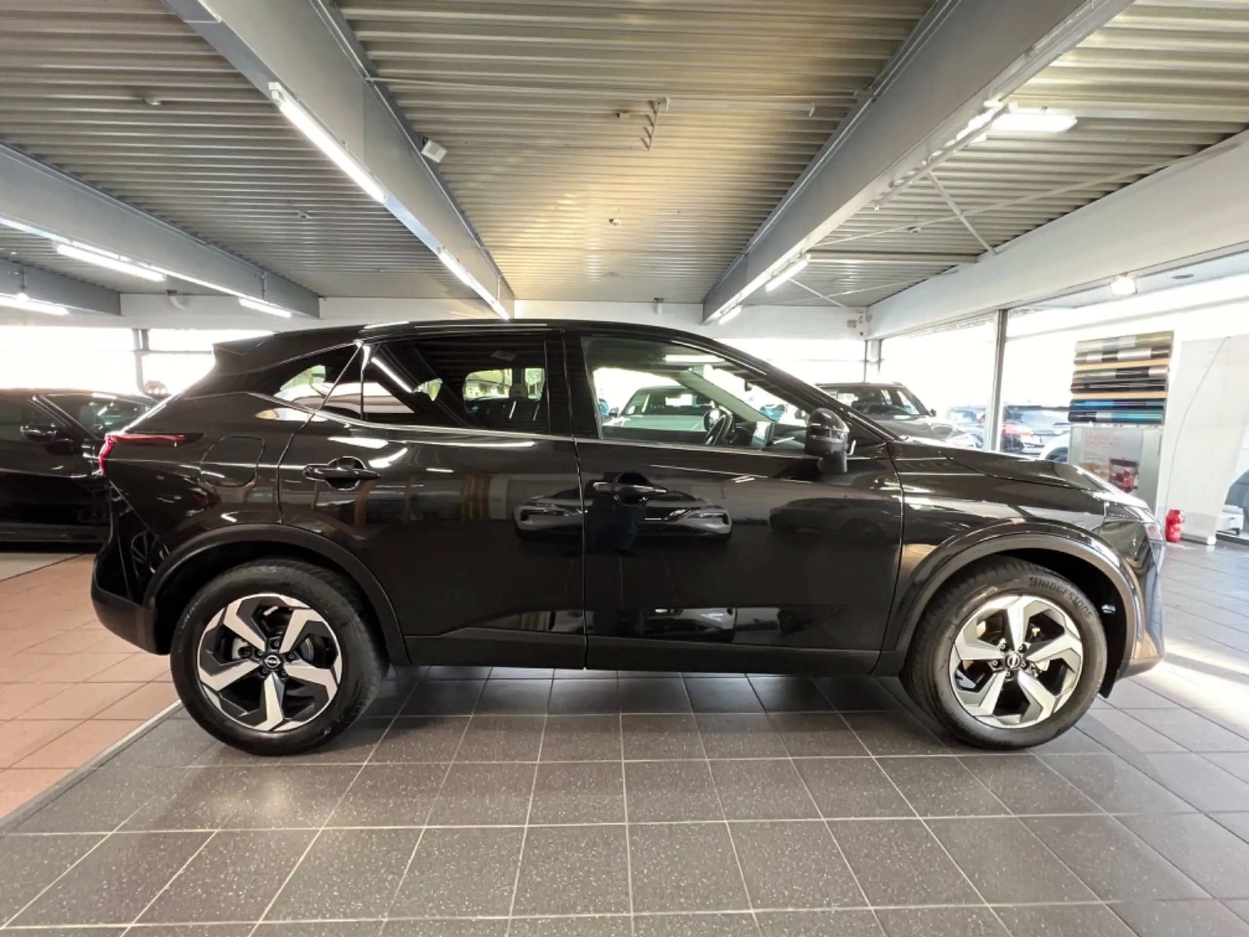 Nissan - Qashqai