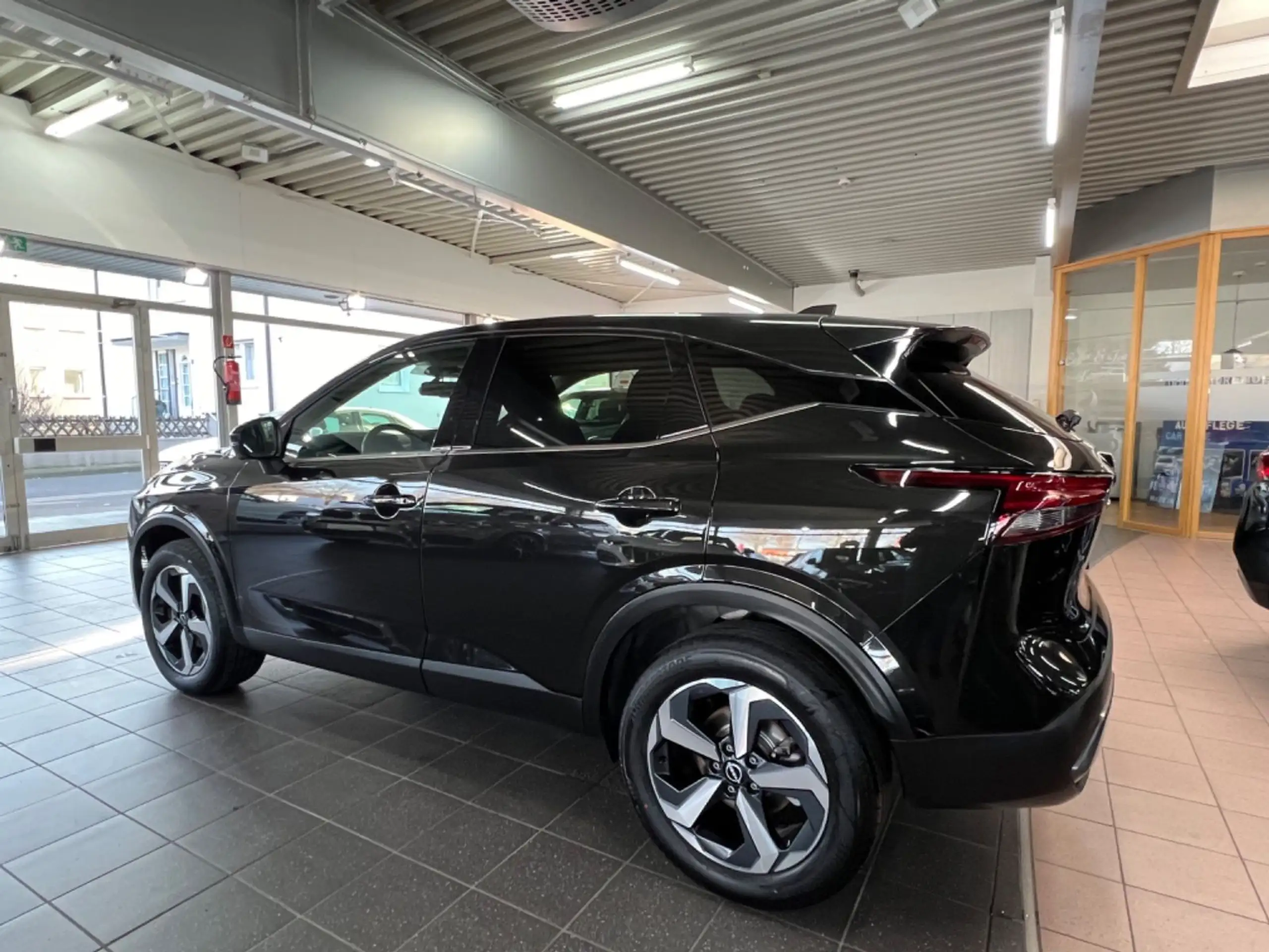 Nissan - Qashqai