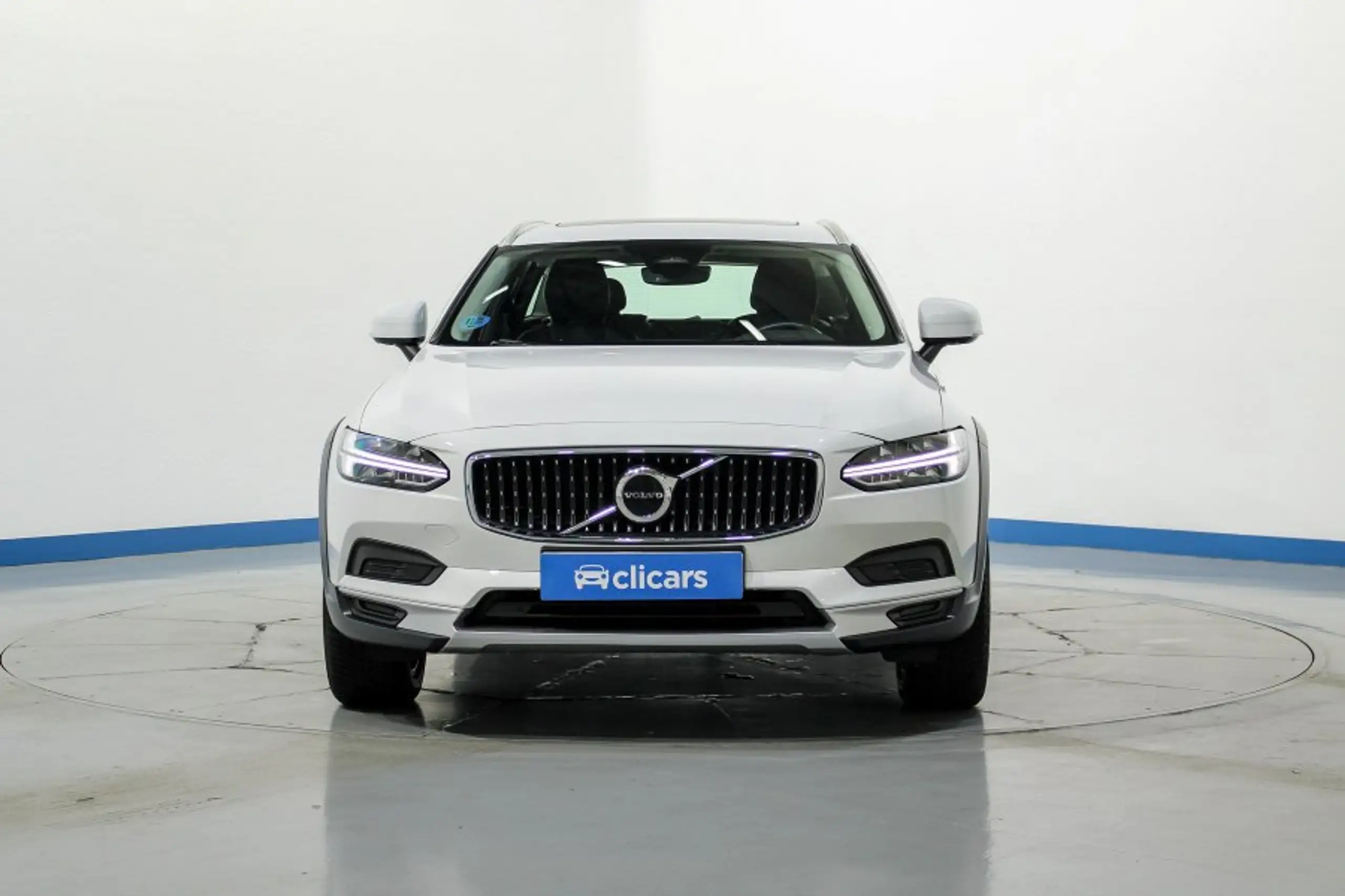 Volvo - V90 Cross Country