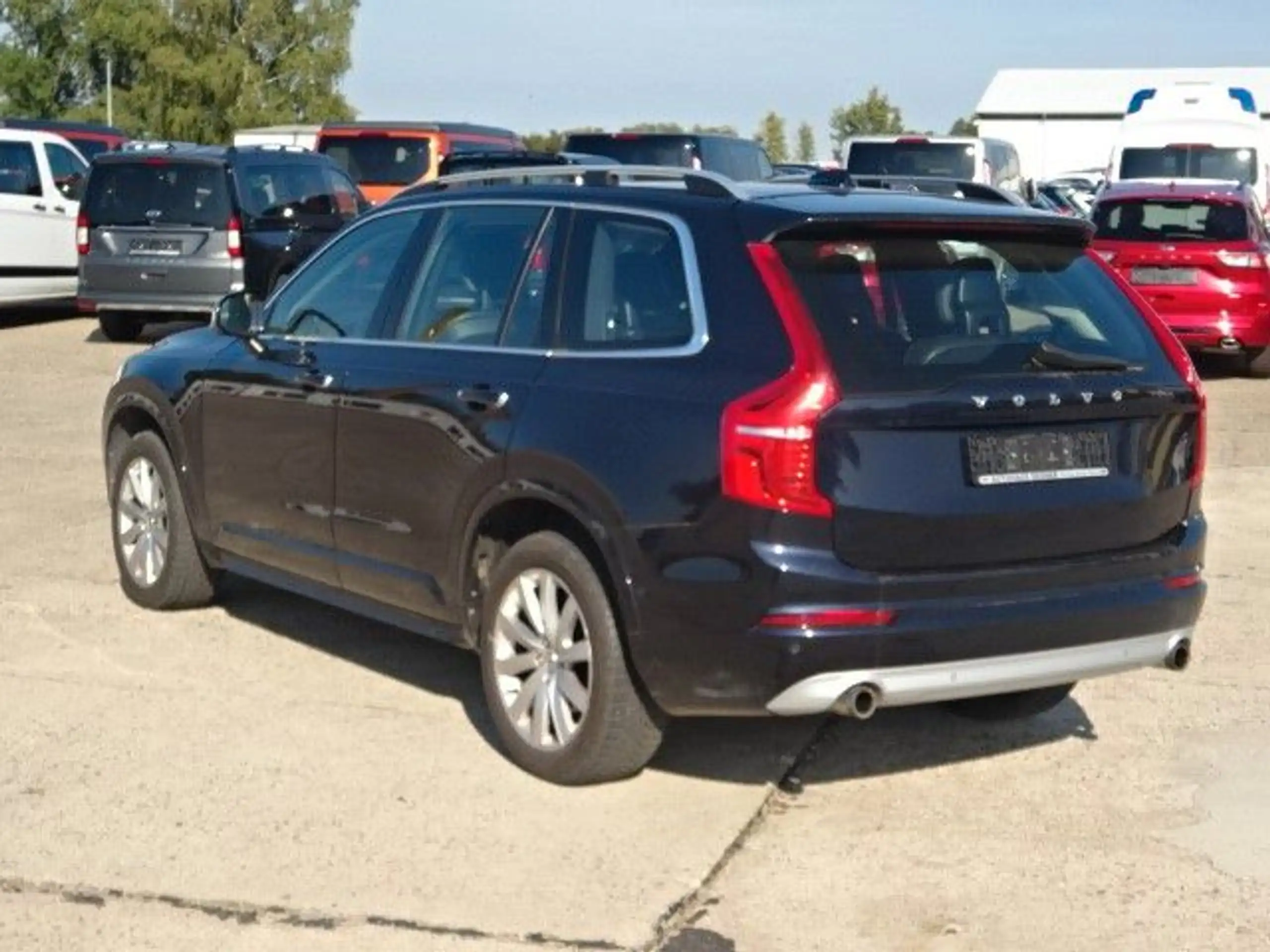 Volvo - XC90