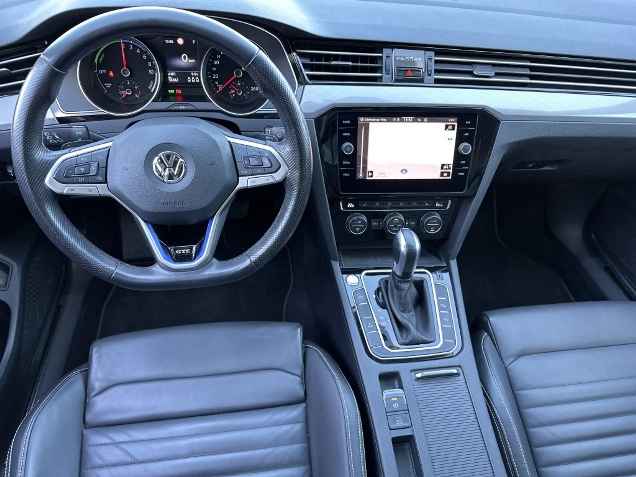 Volkswagen - Passat