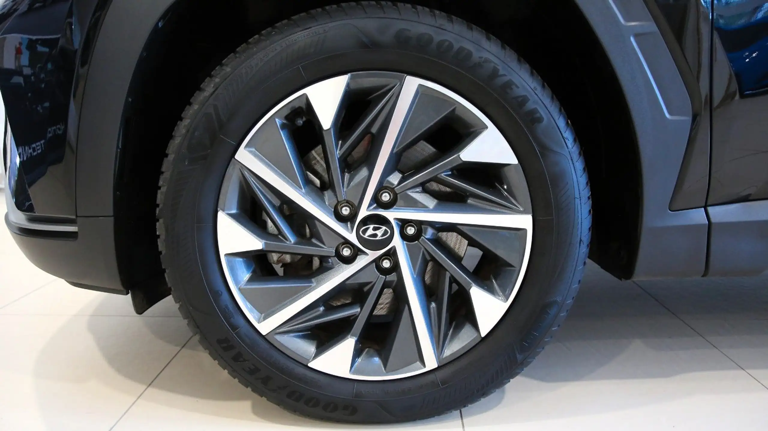 Hyundai - TUCSON