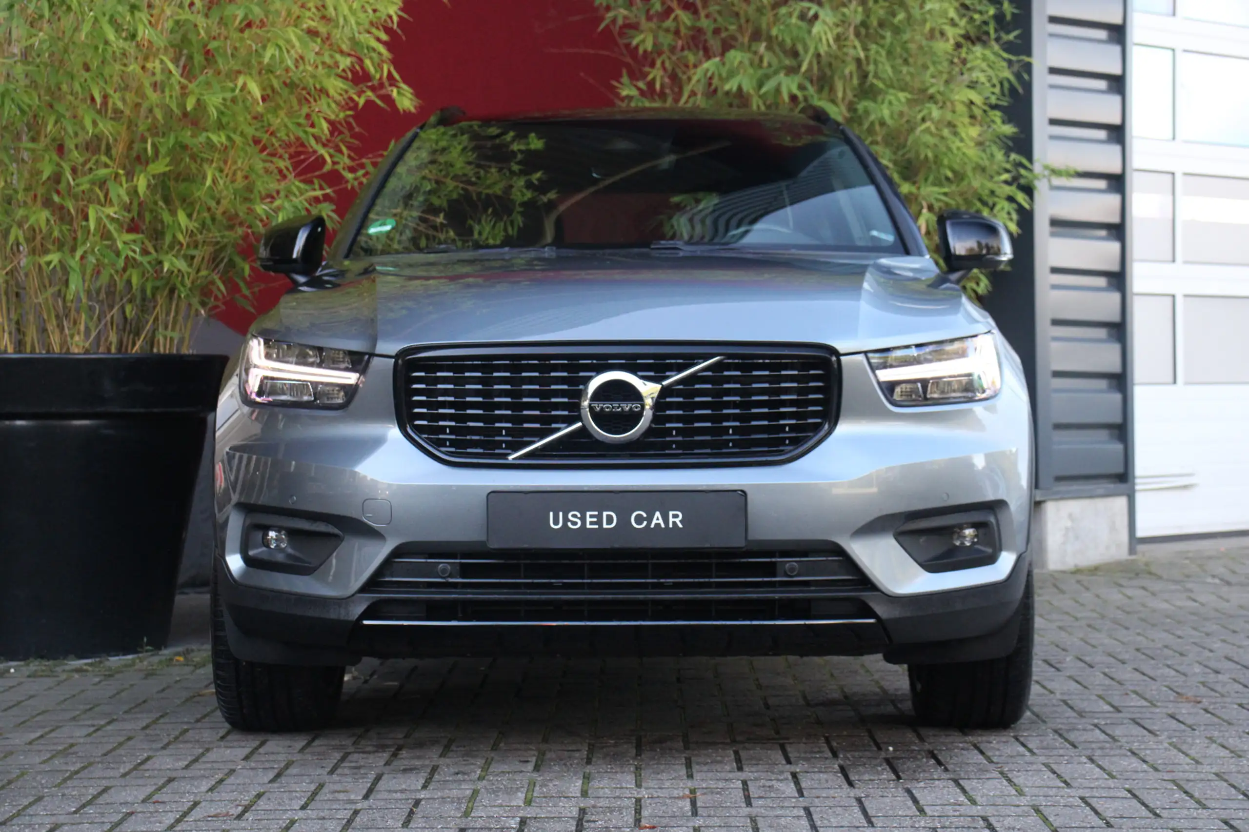 Volvo - XC40