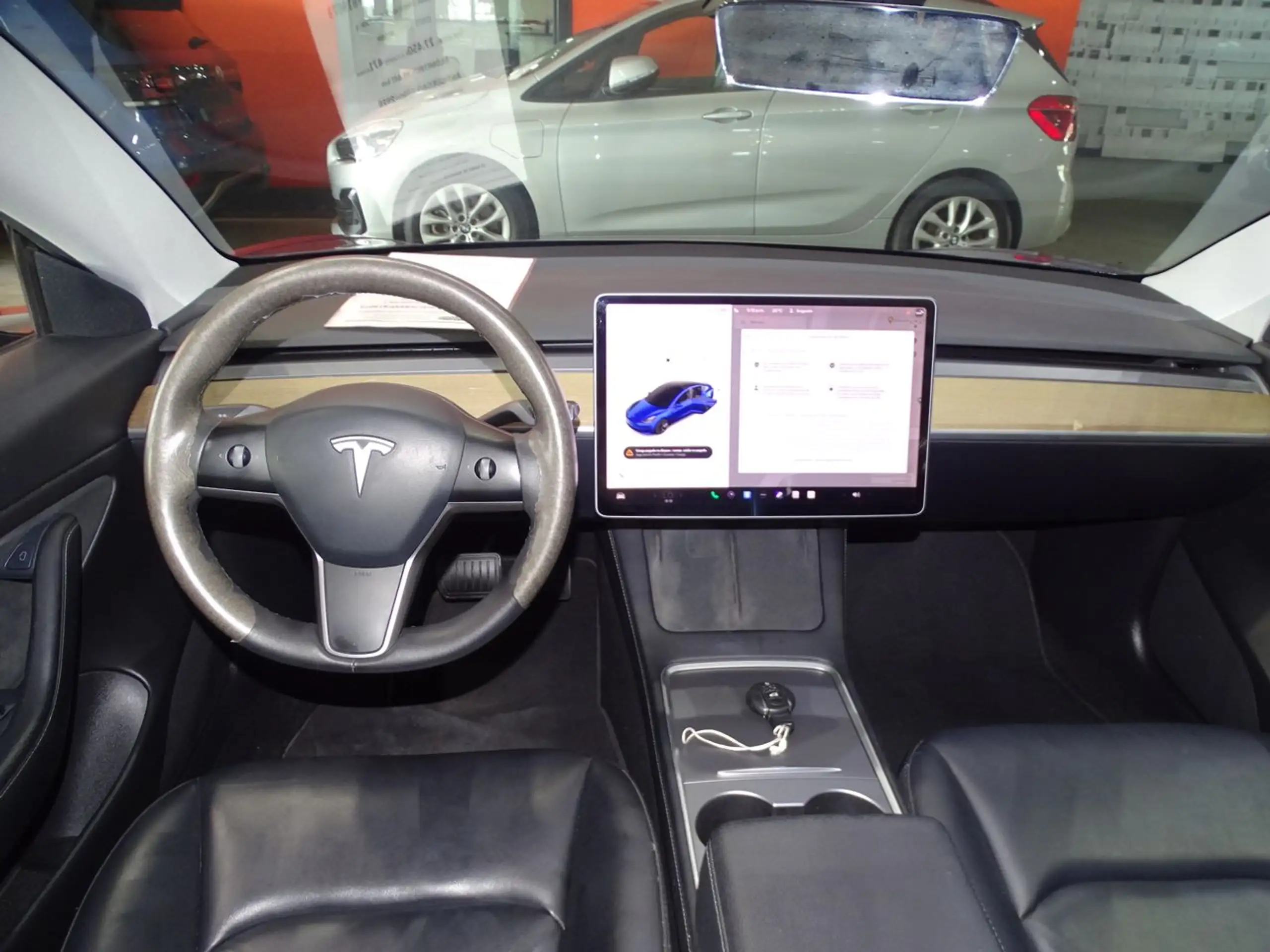 Tesla - Model 3