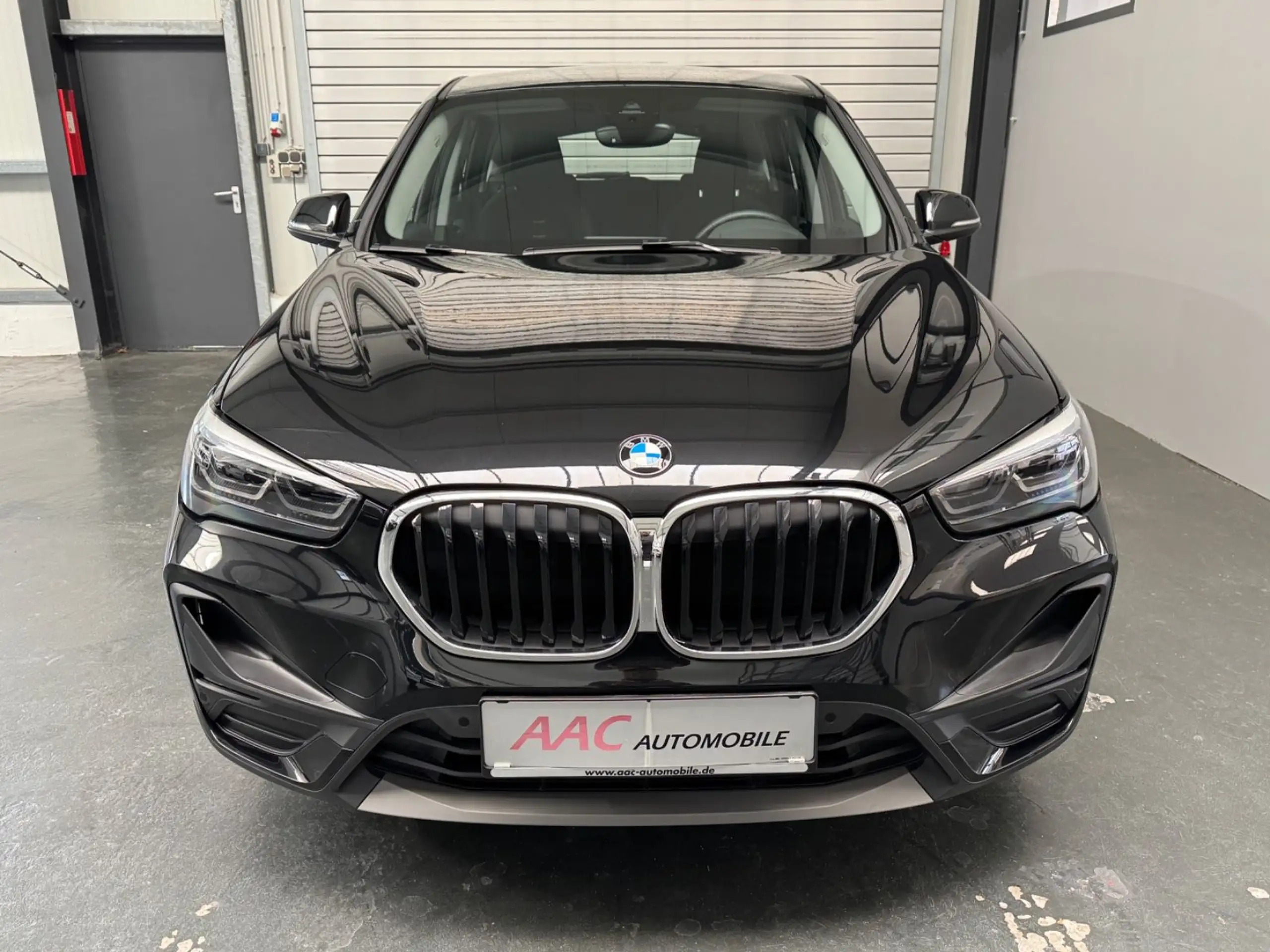 BMW - X1