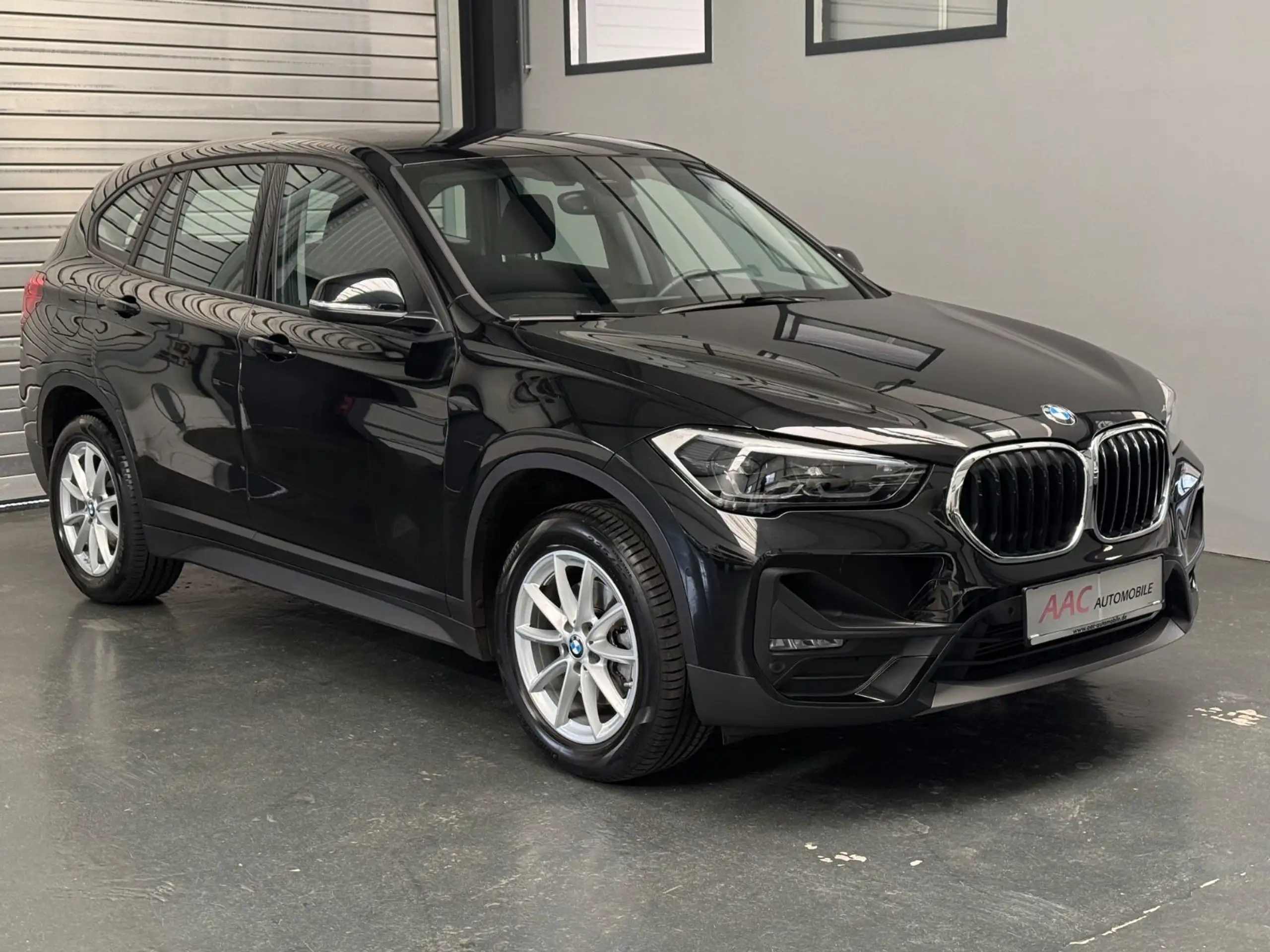 BMW - X1