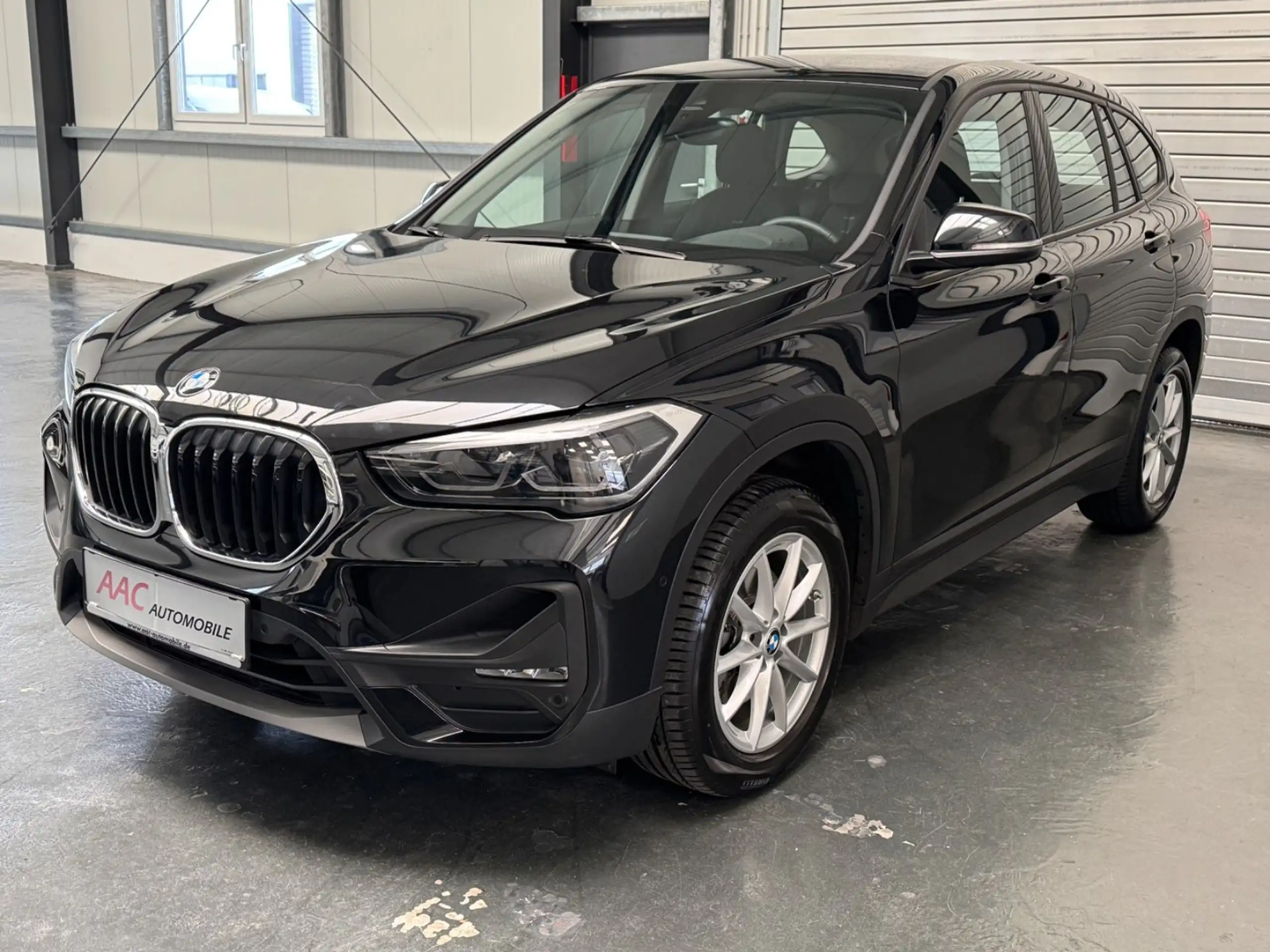 BMW - X1