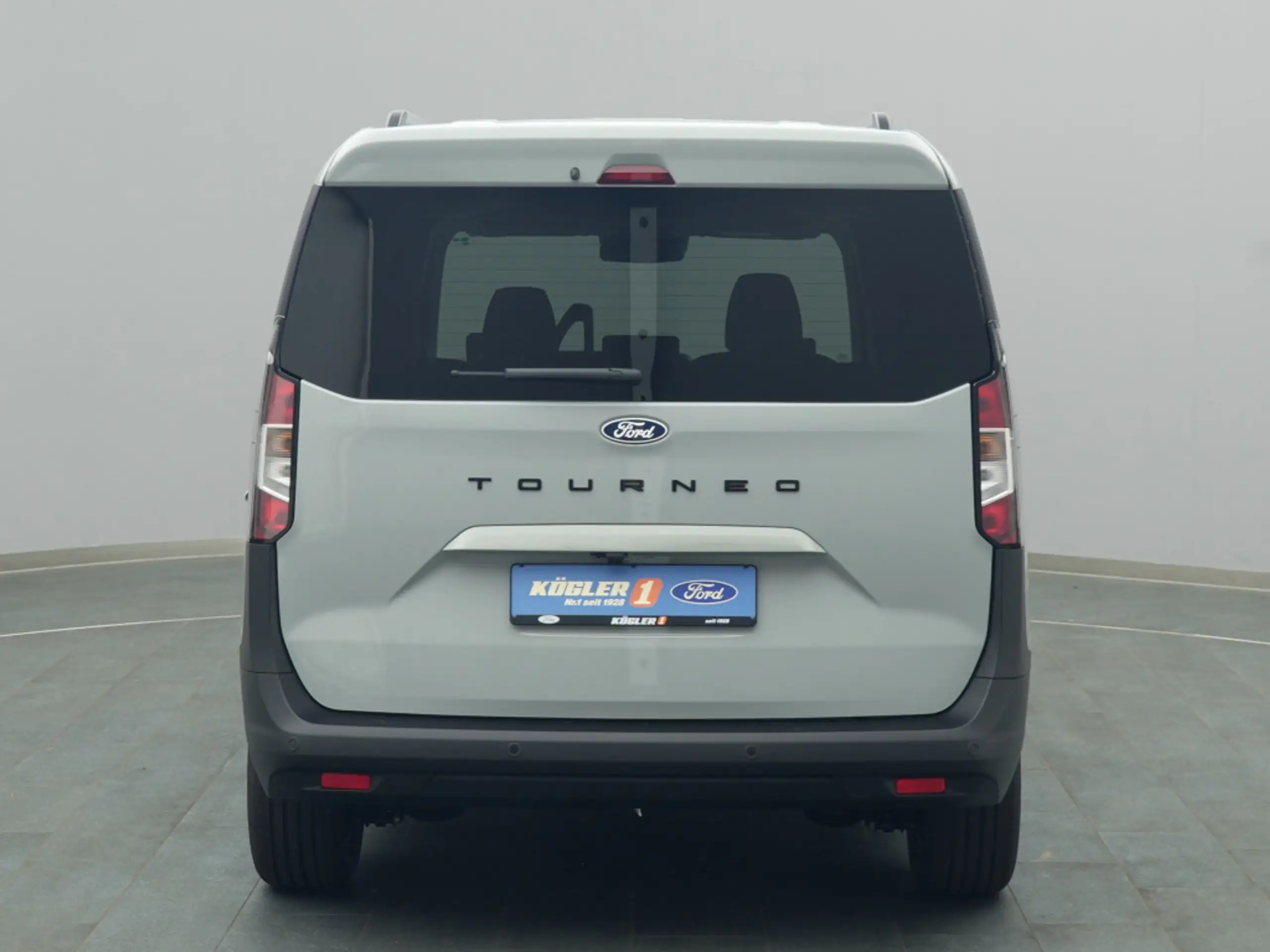 Ford - Tourneo Courier