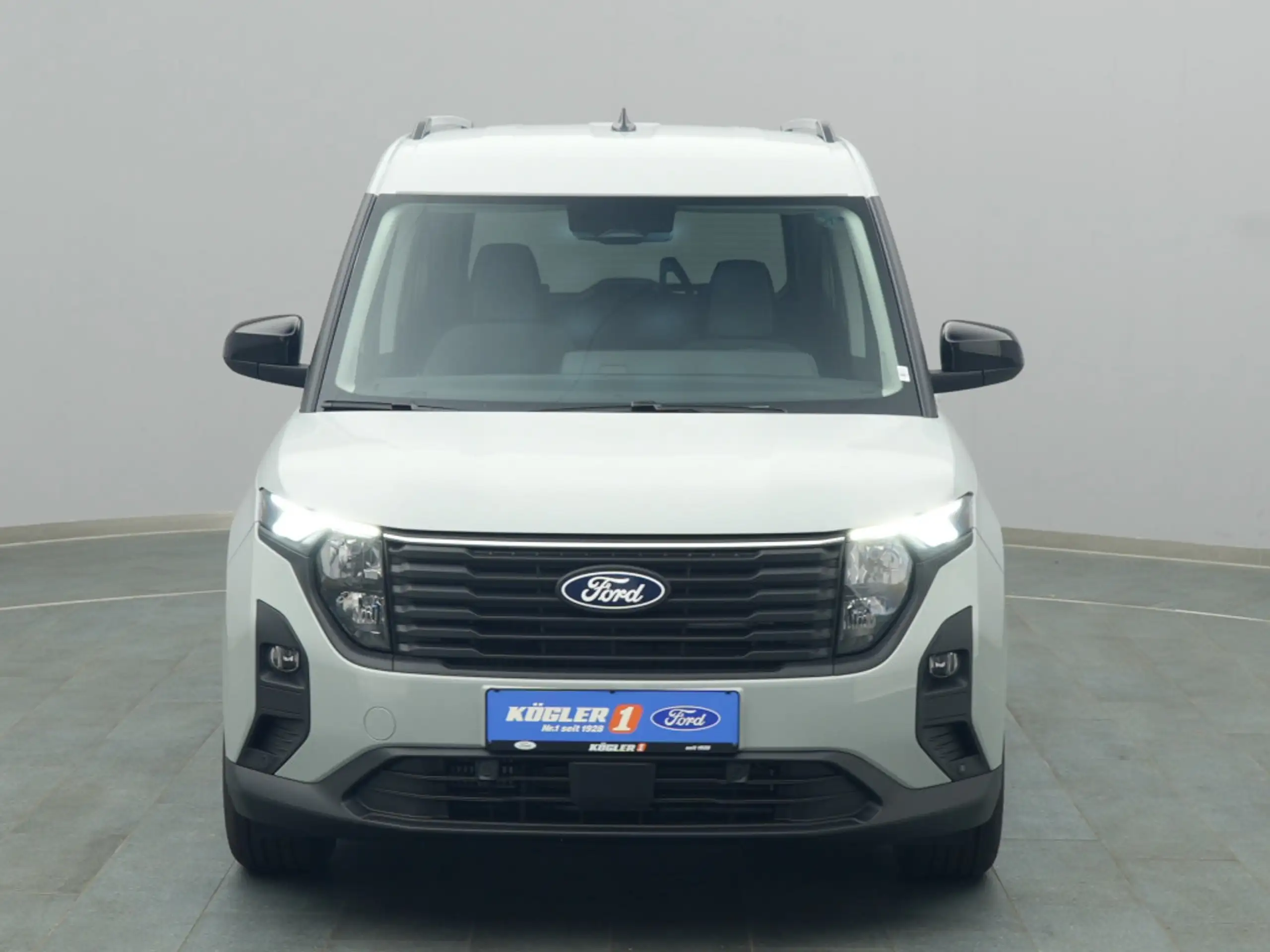 Ford - Tourneo Courier