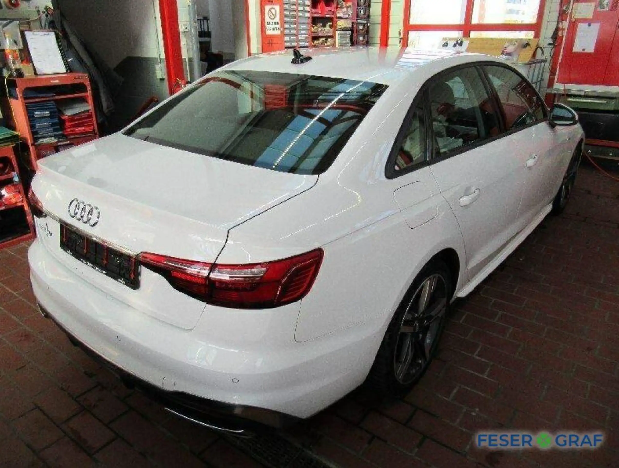 Audi - A4