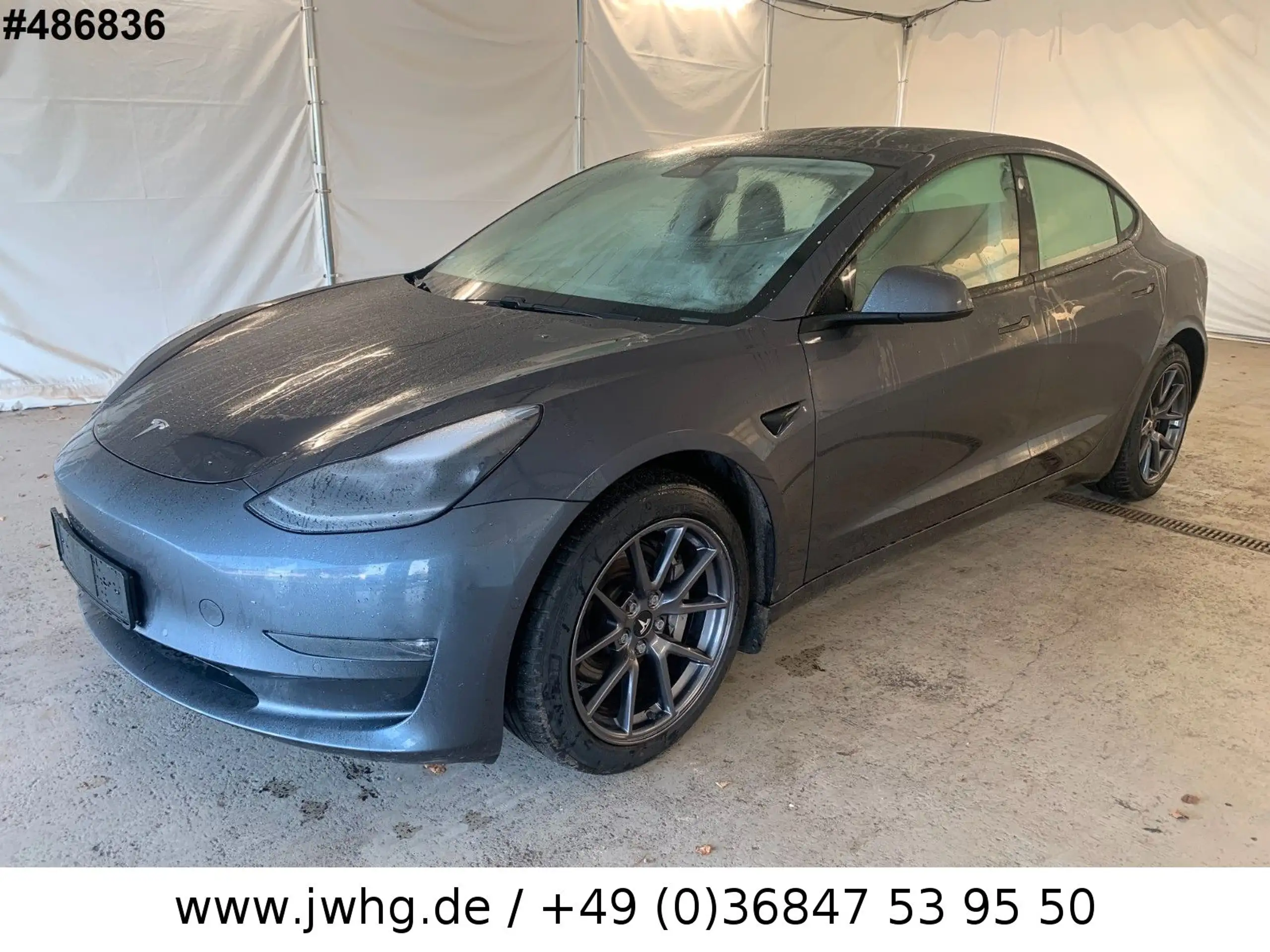 Tesla - Model 3