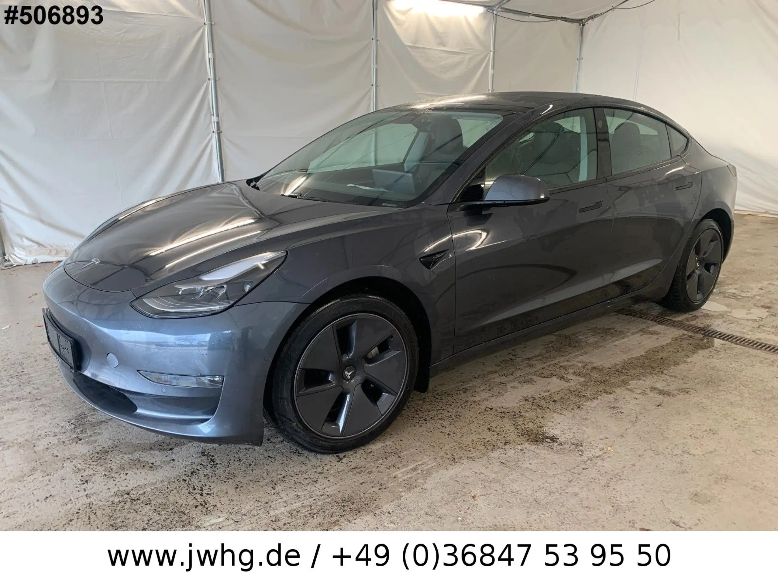 Tesla - Model 3