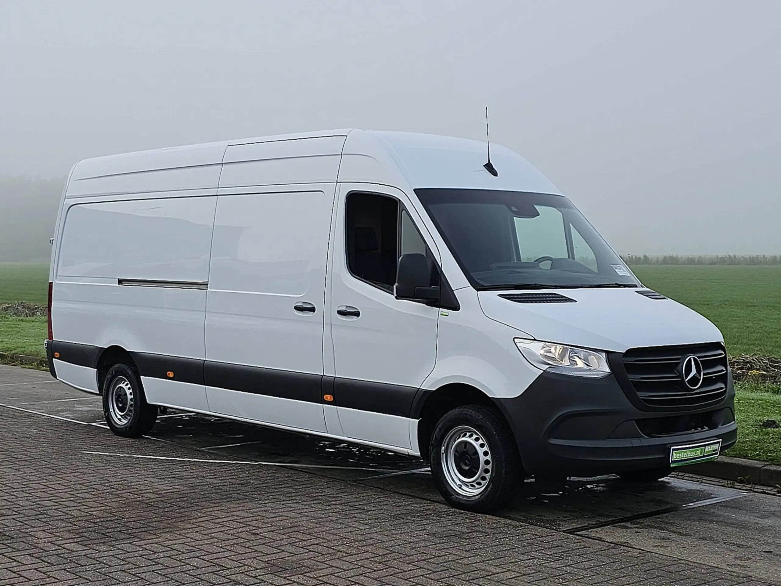 Mercedes-Benz - Sprinter