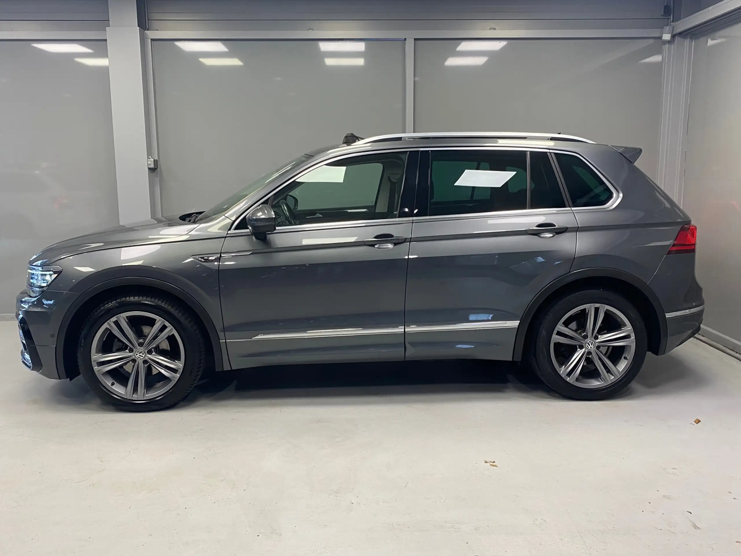 Volkswagen - Tiguan