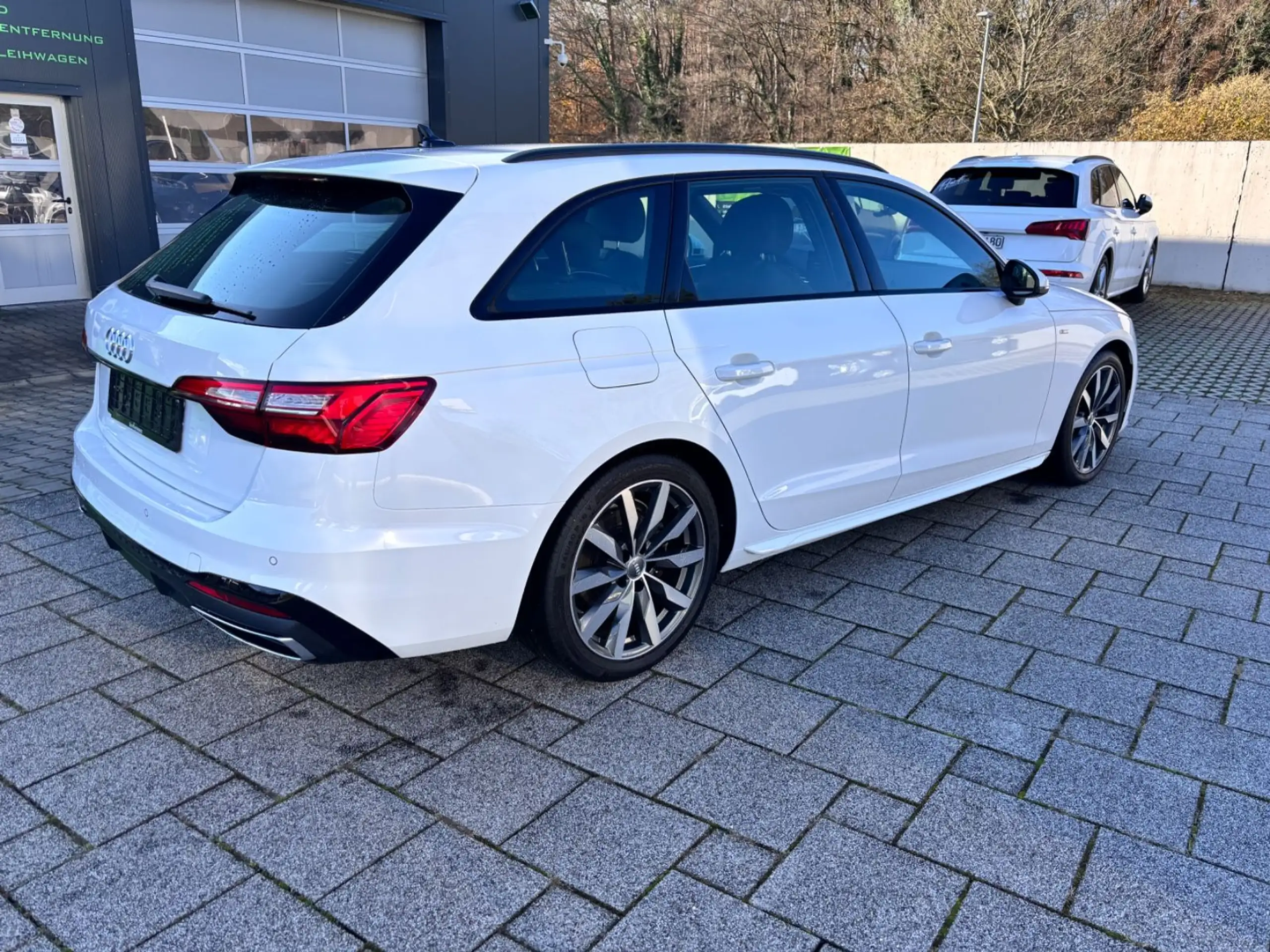 Audi - A4