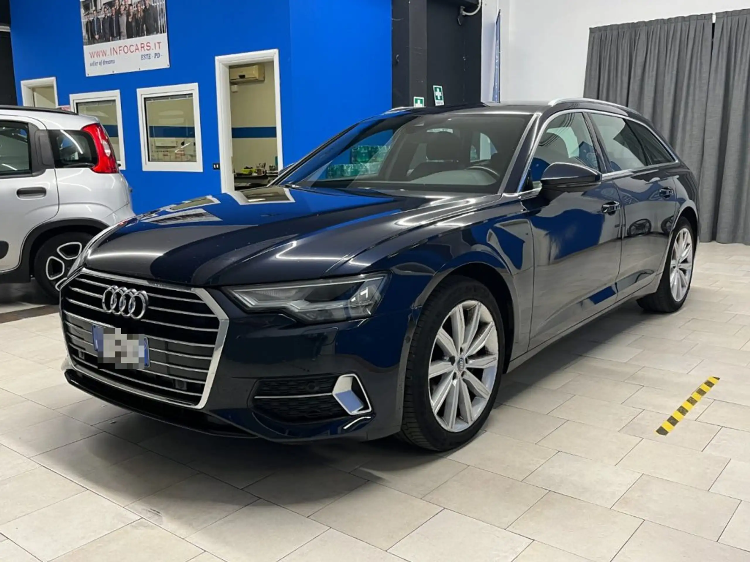 Audi - A6