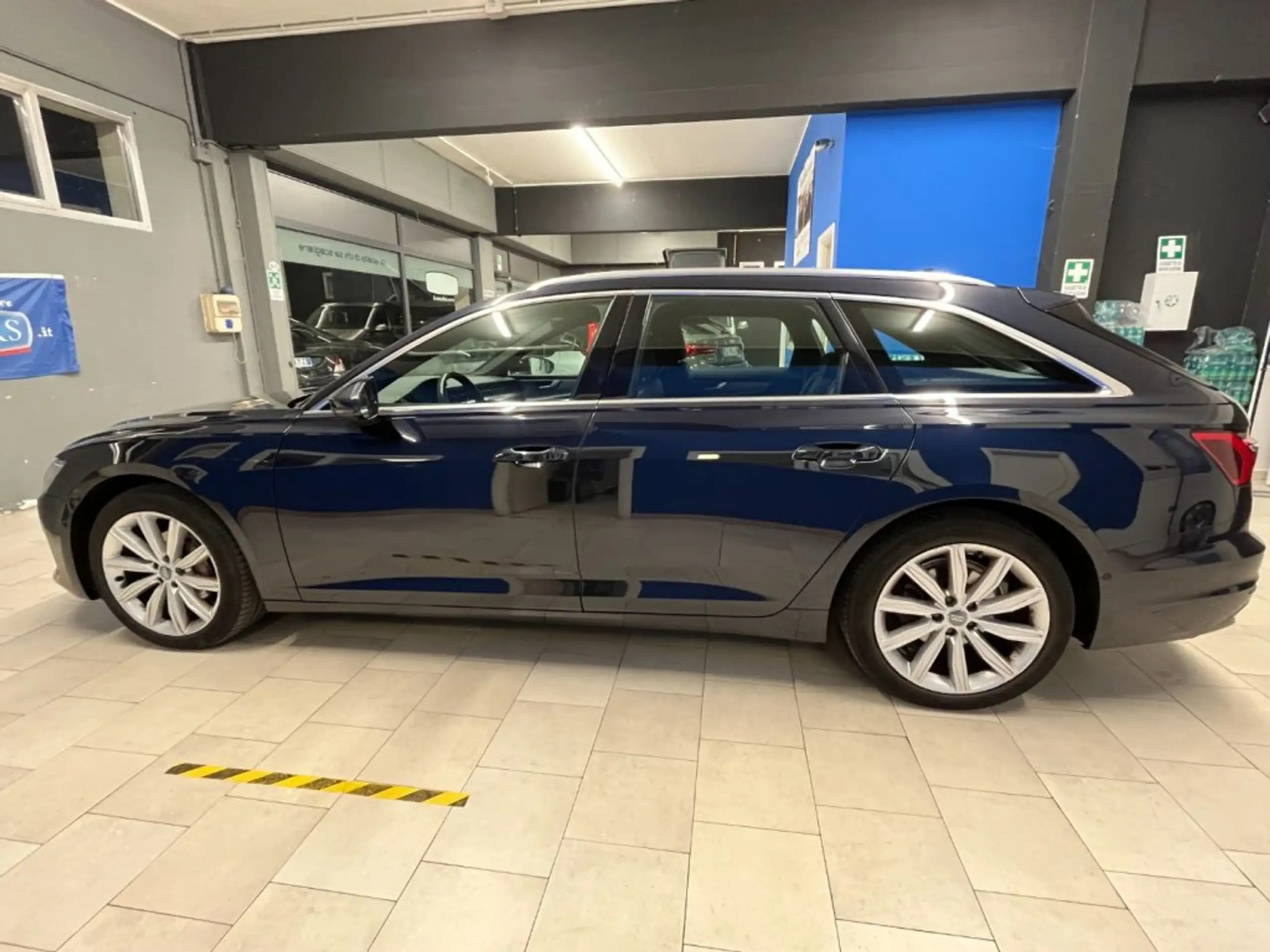 Audi - A6