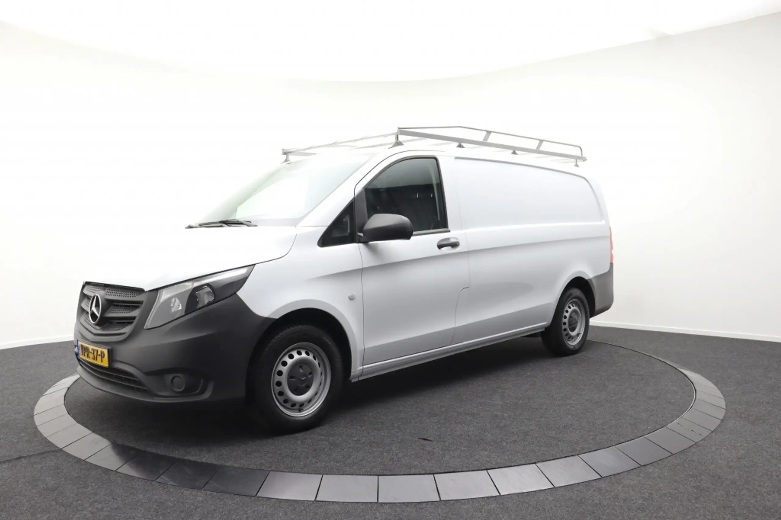 Mercedes-Benz - Vito