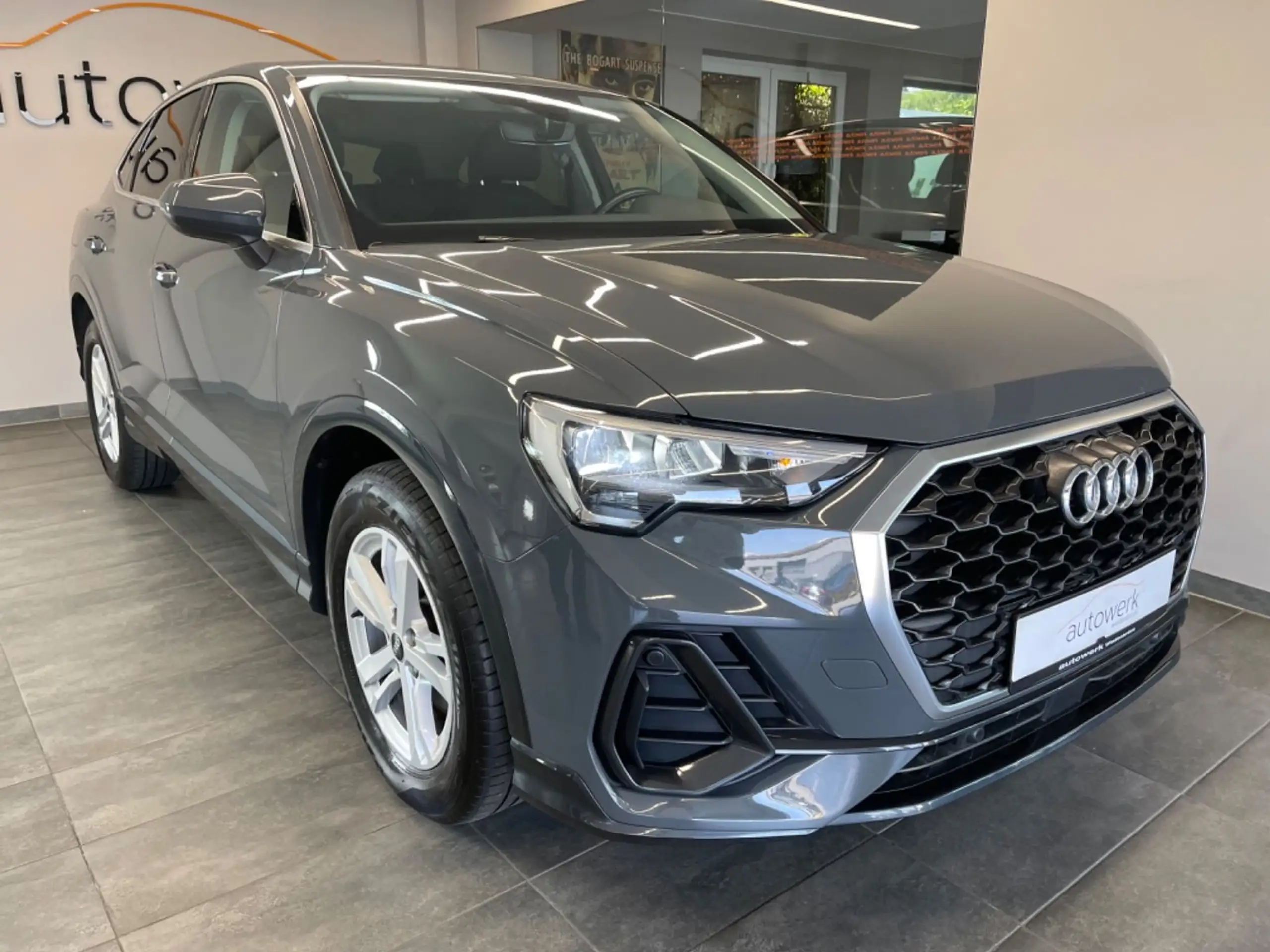 Audi Q3 2021