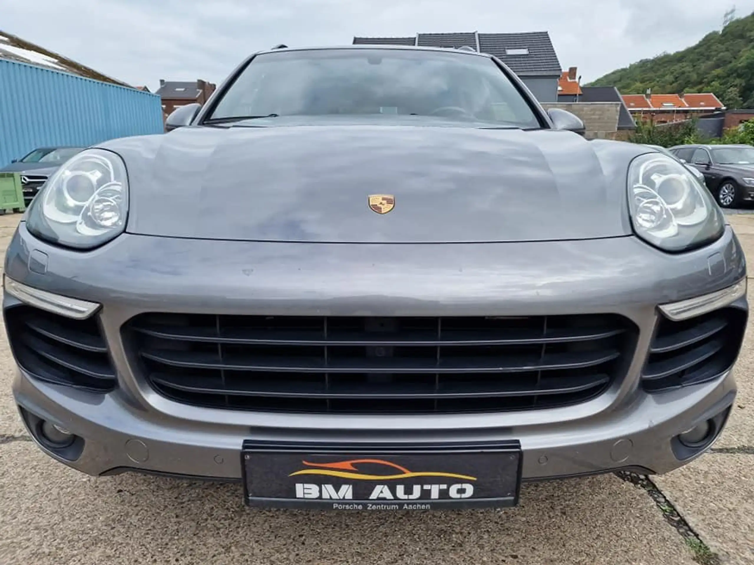 Porsche - Cayenne