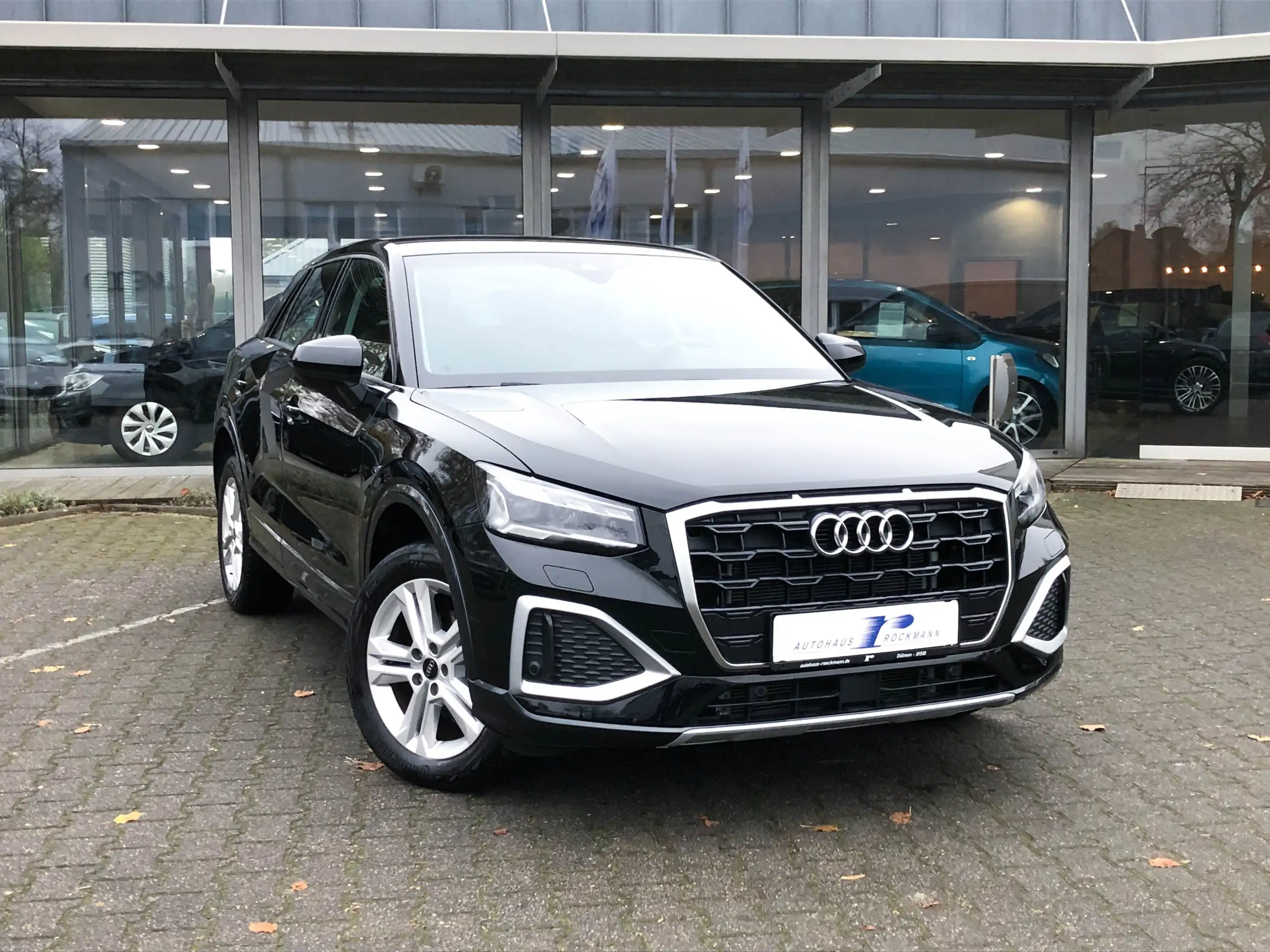 Audi - Q2