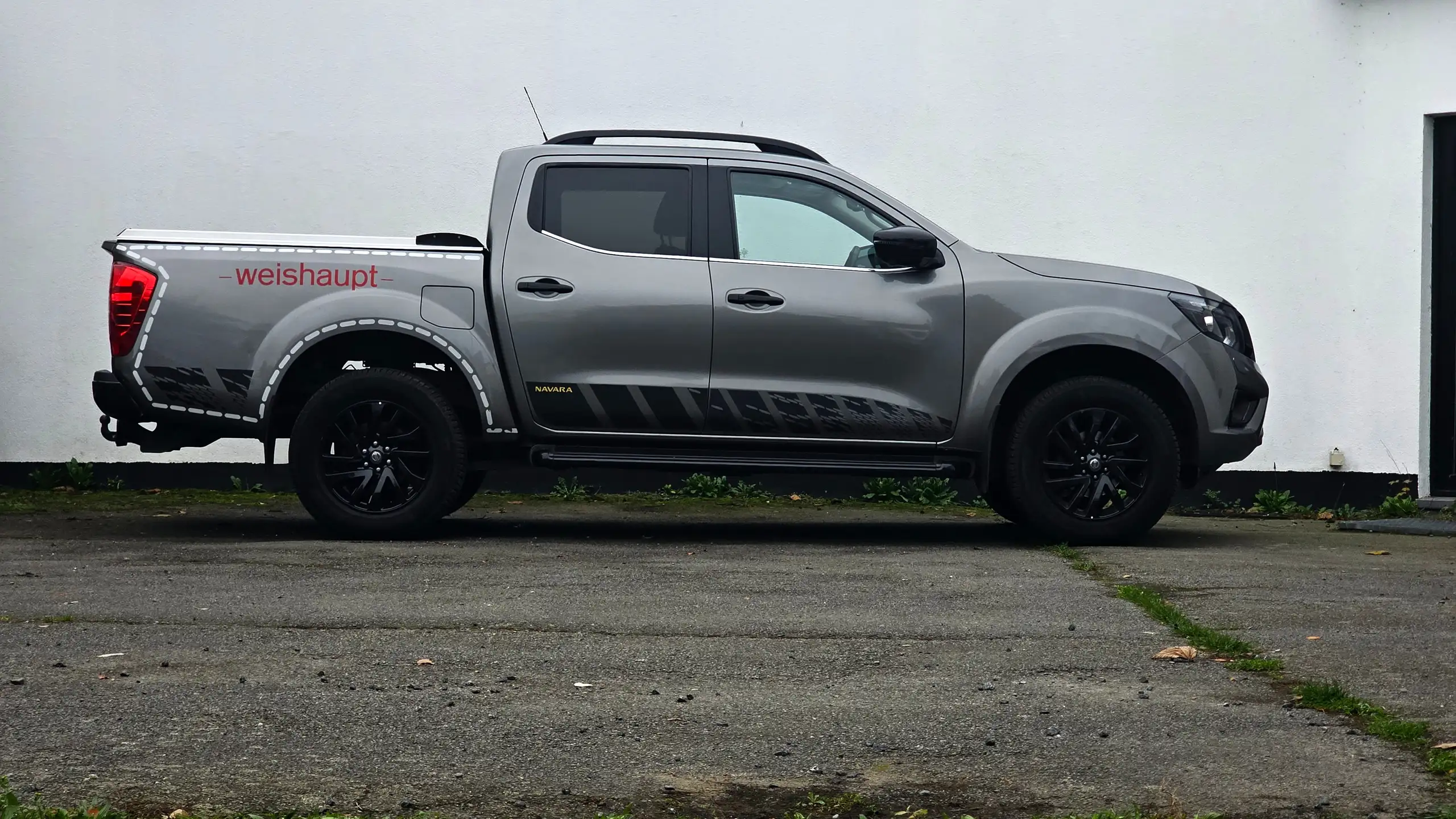 Nissan - Navara