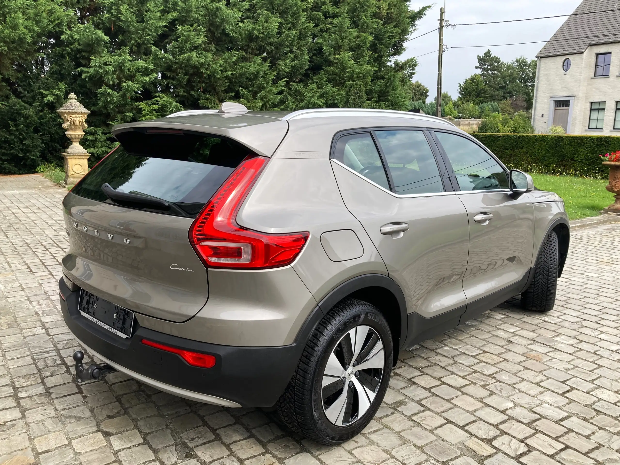 Volvo - XC40