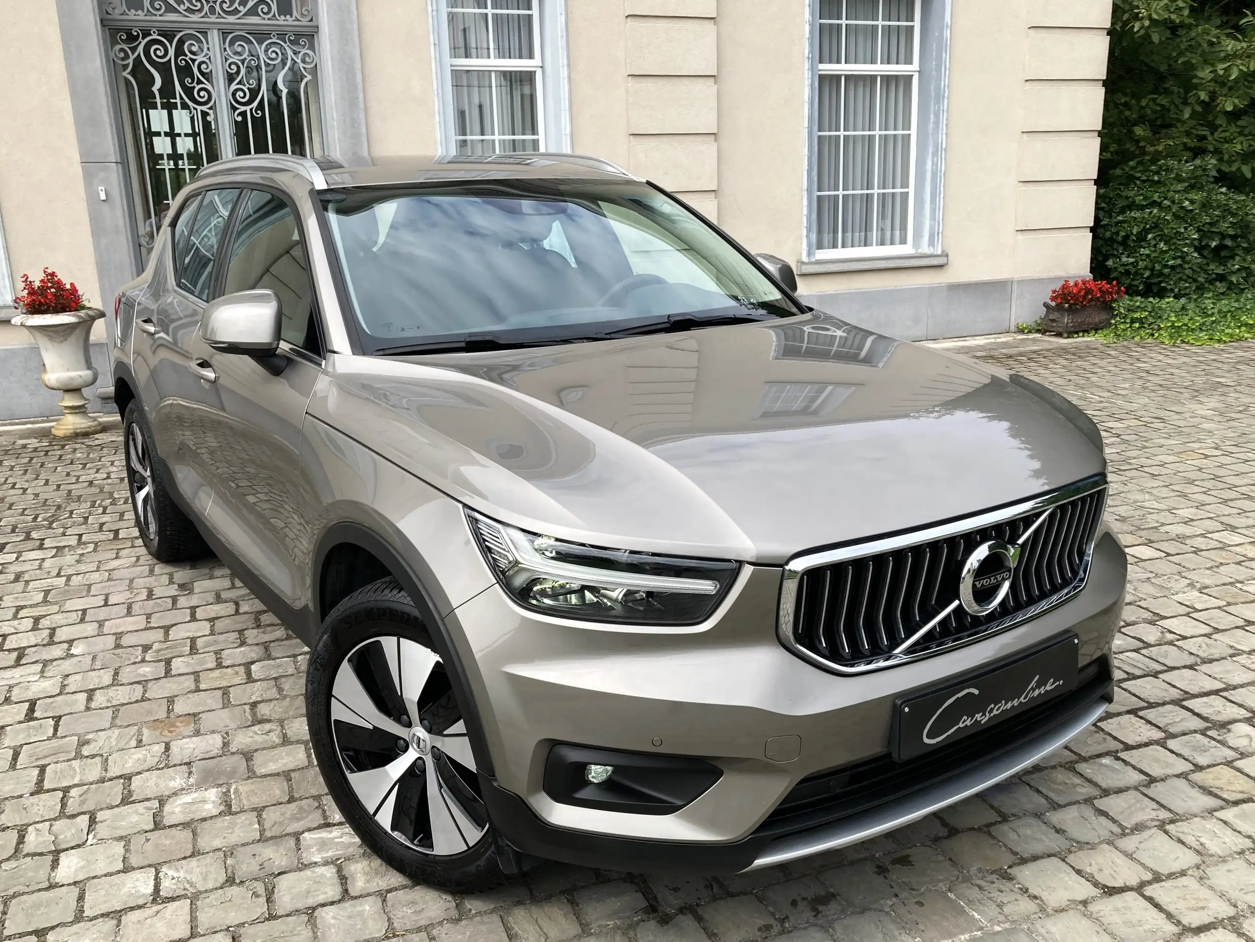 Volvo - XC40