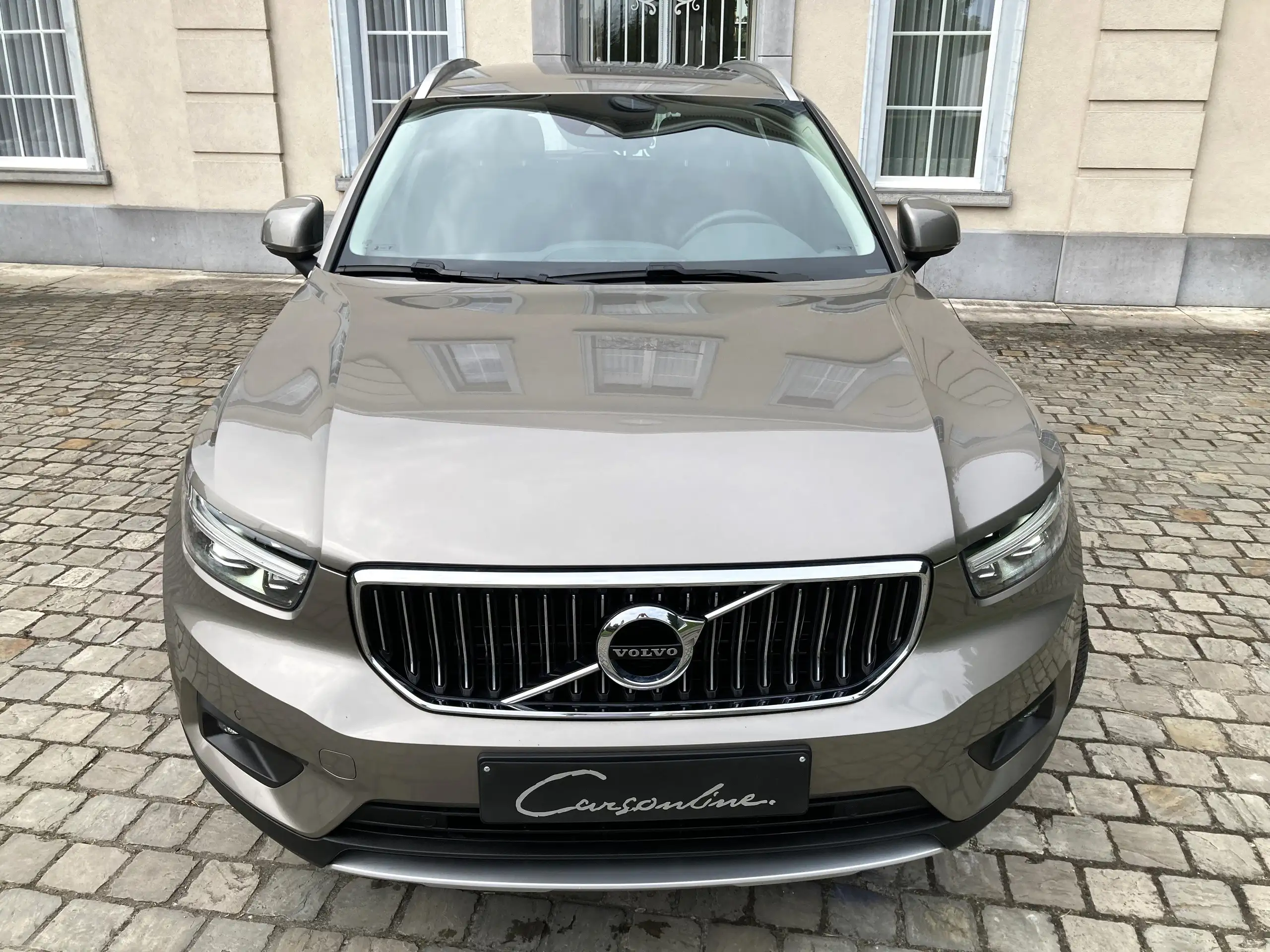 Volvo - XC40