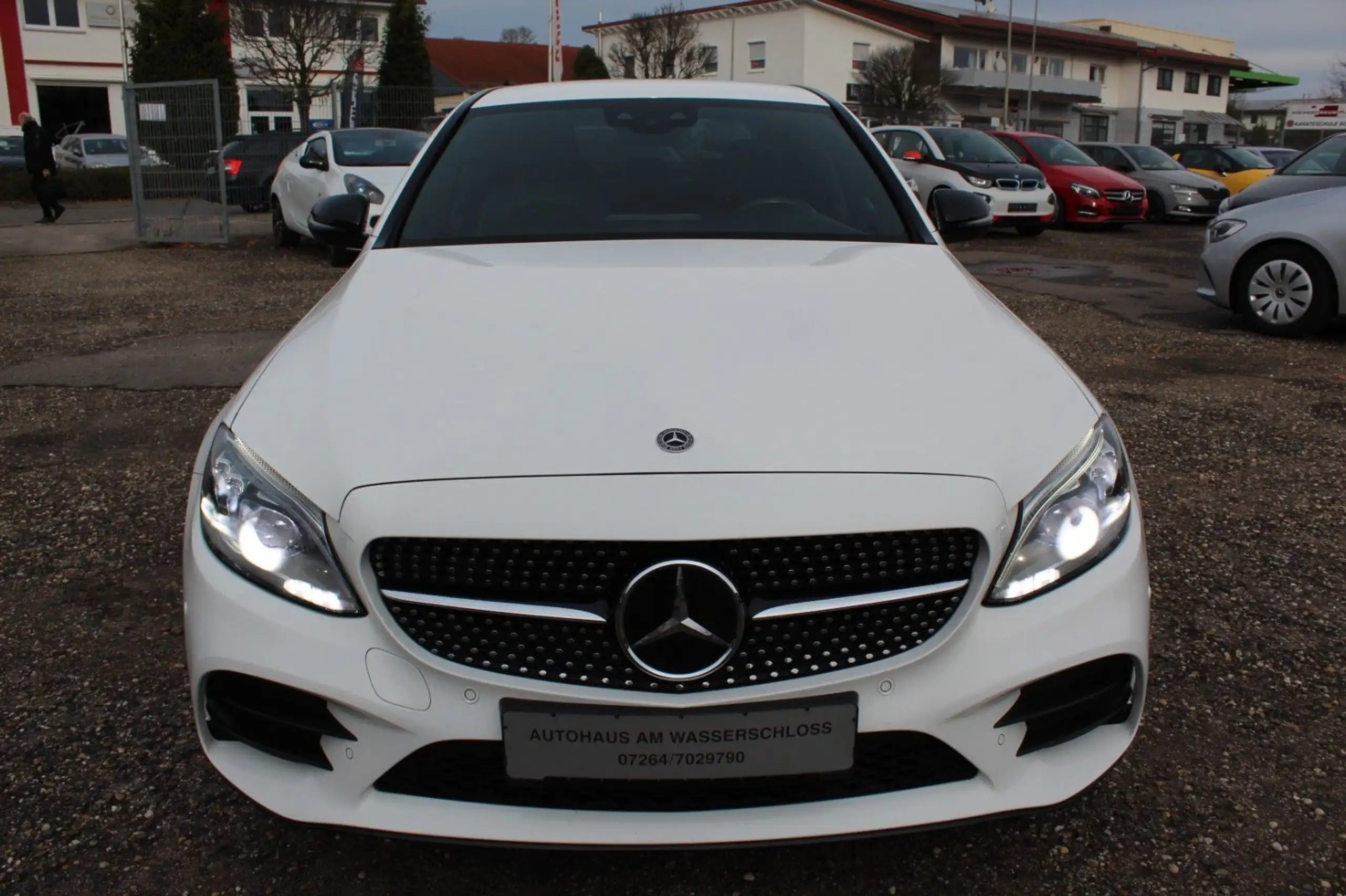 Mercedes-Benz - C 220