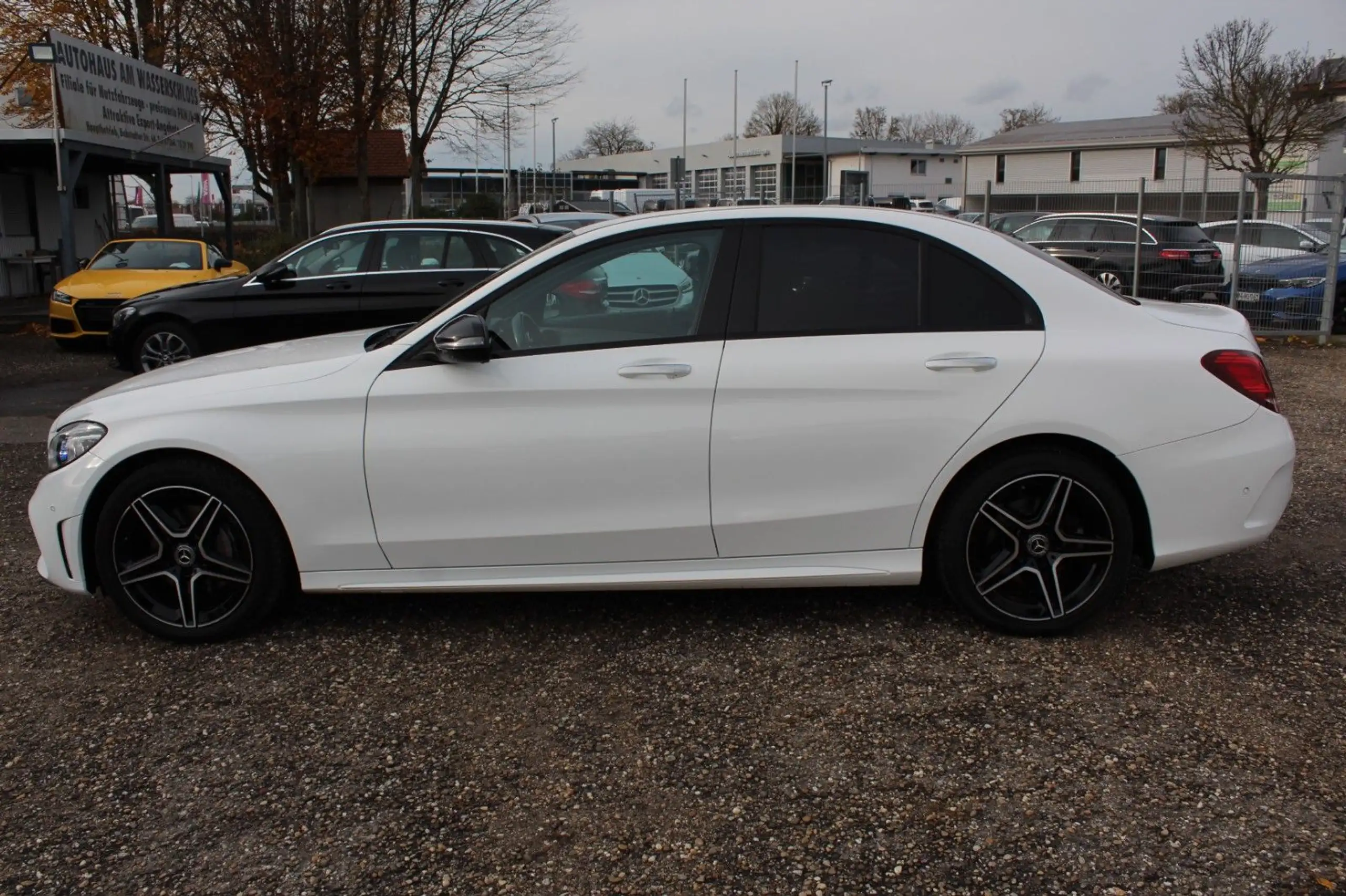 Mercedes-Benz - C 220