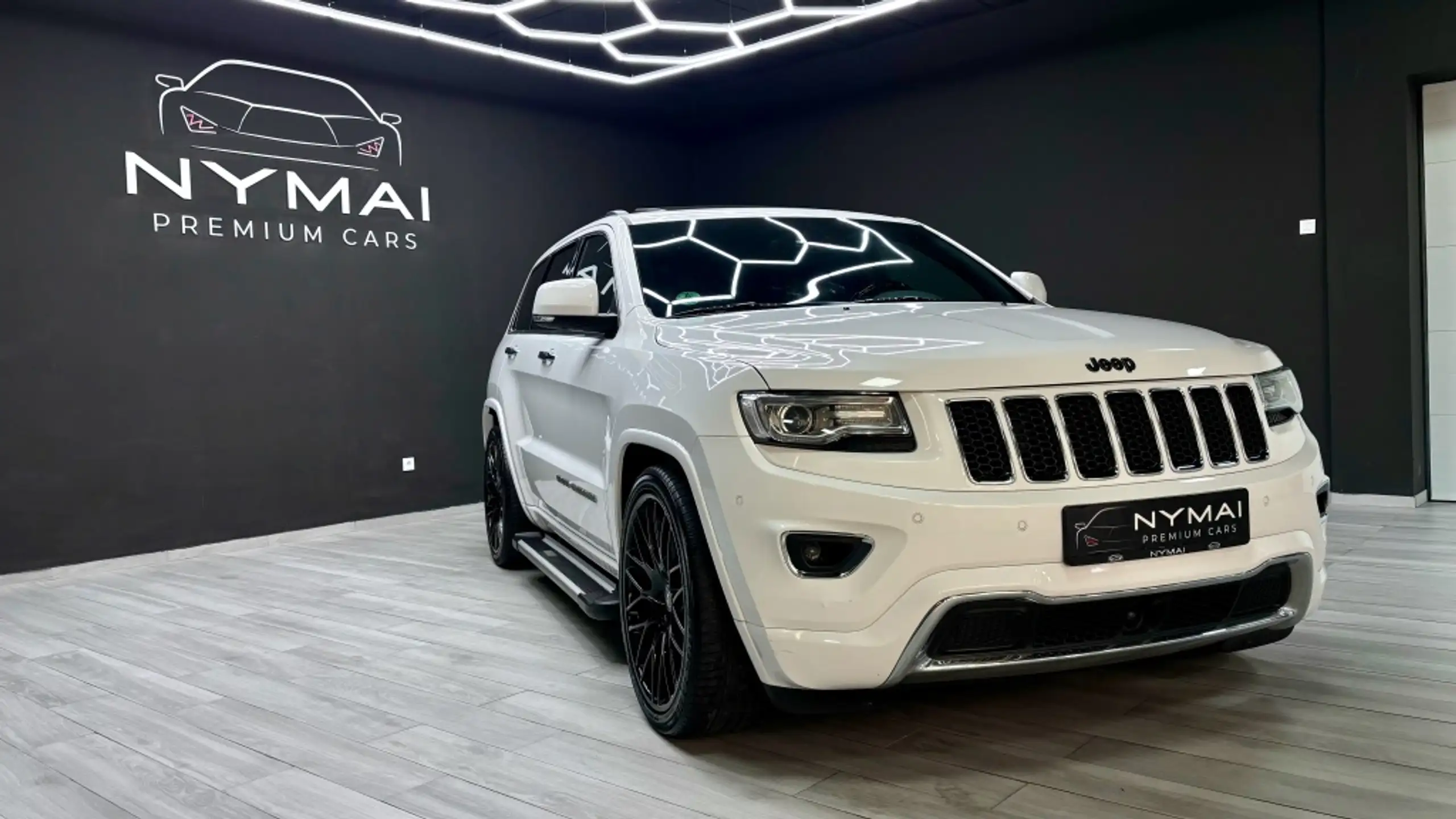 Jeep - Grand Cherokee