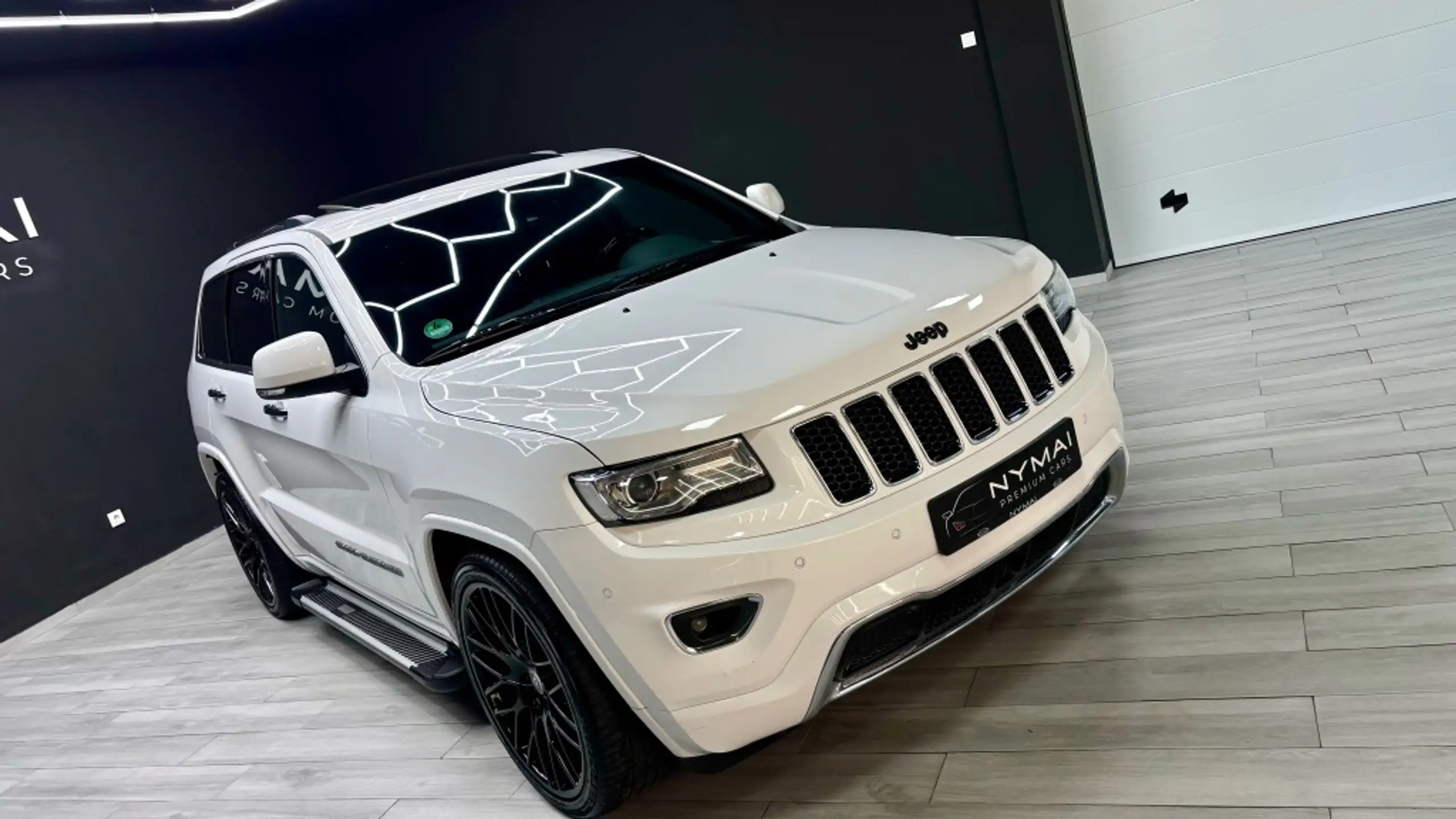 Jeep - Grand Cherokee