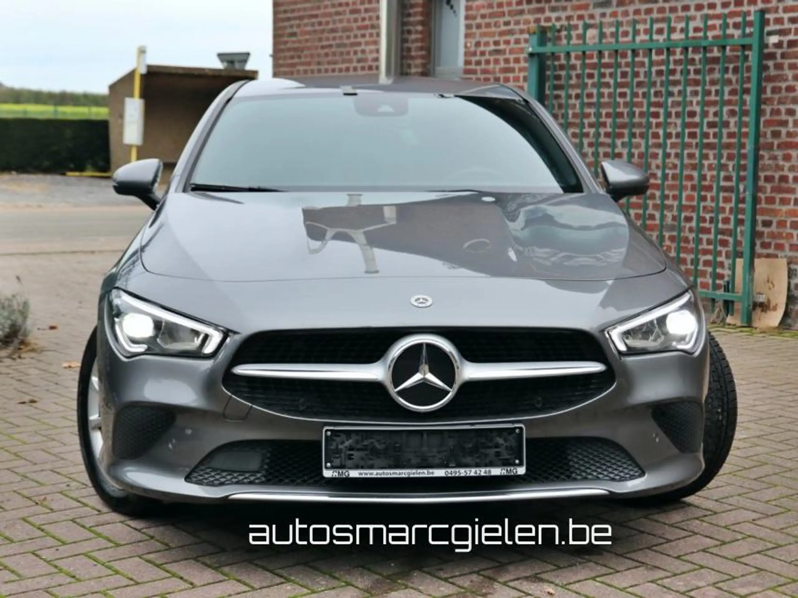 Mercedes-Benz - CLA 180