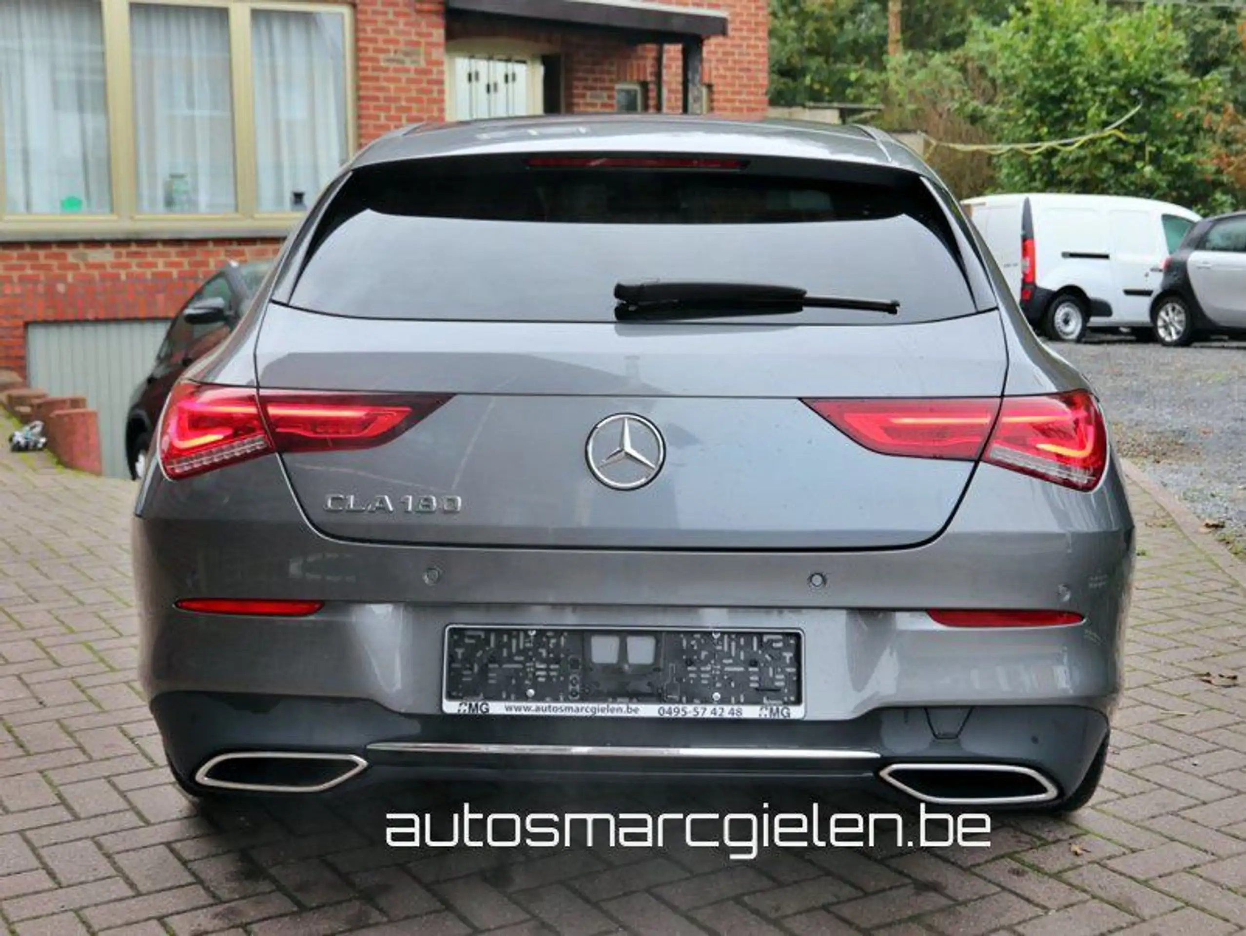 Mercedes-Benz - CLA 180