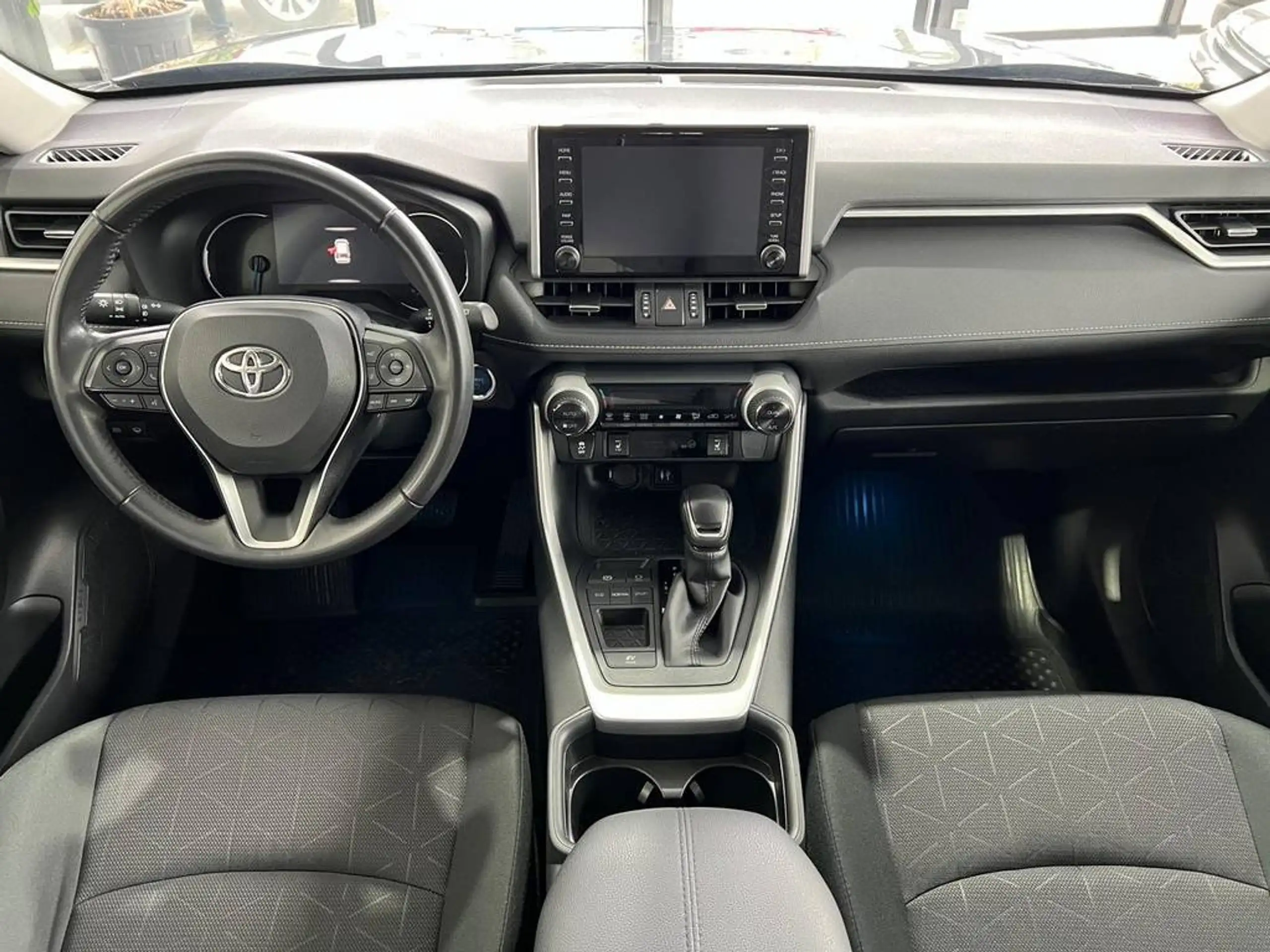 Toyota - RAV 4