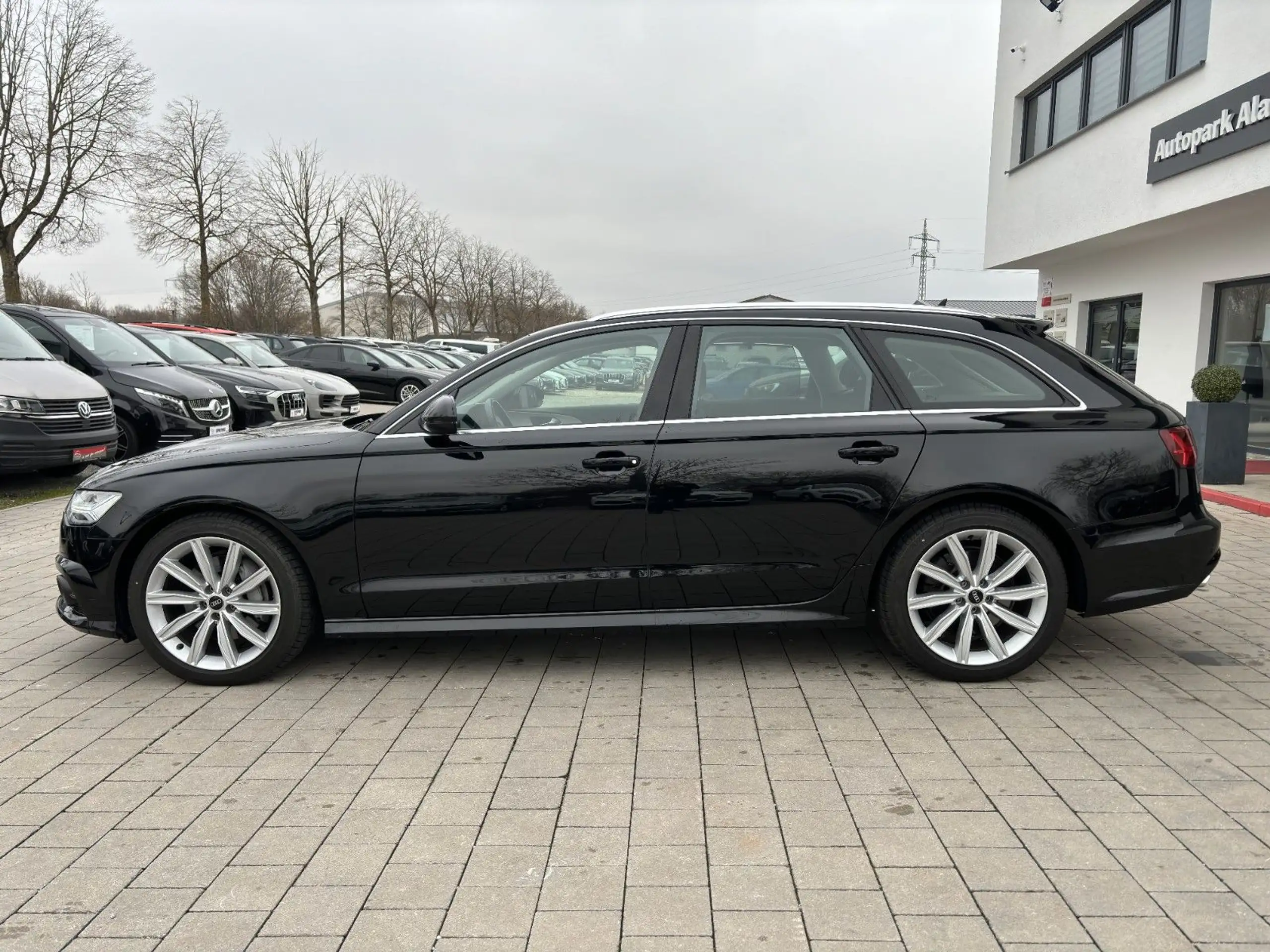 Audi - A6