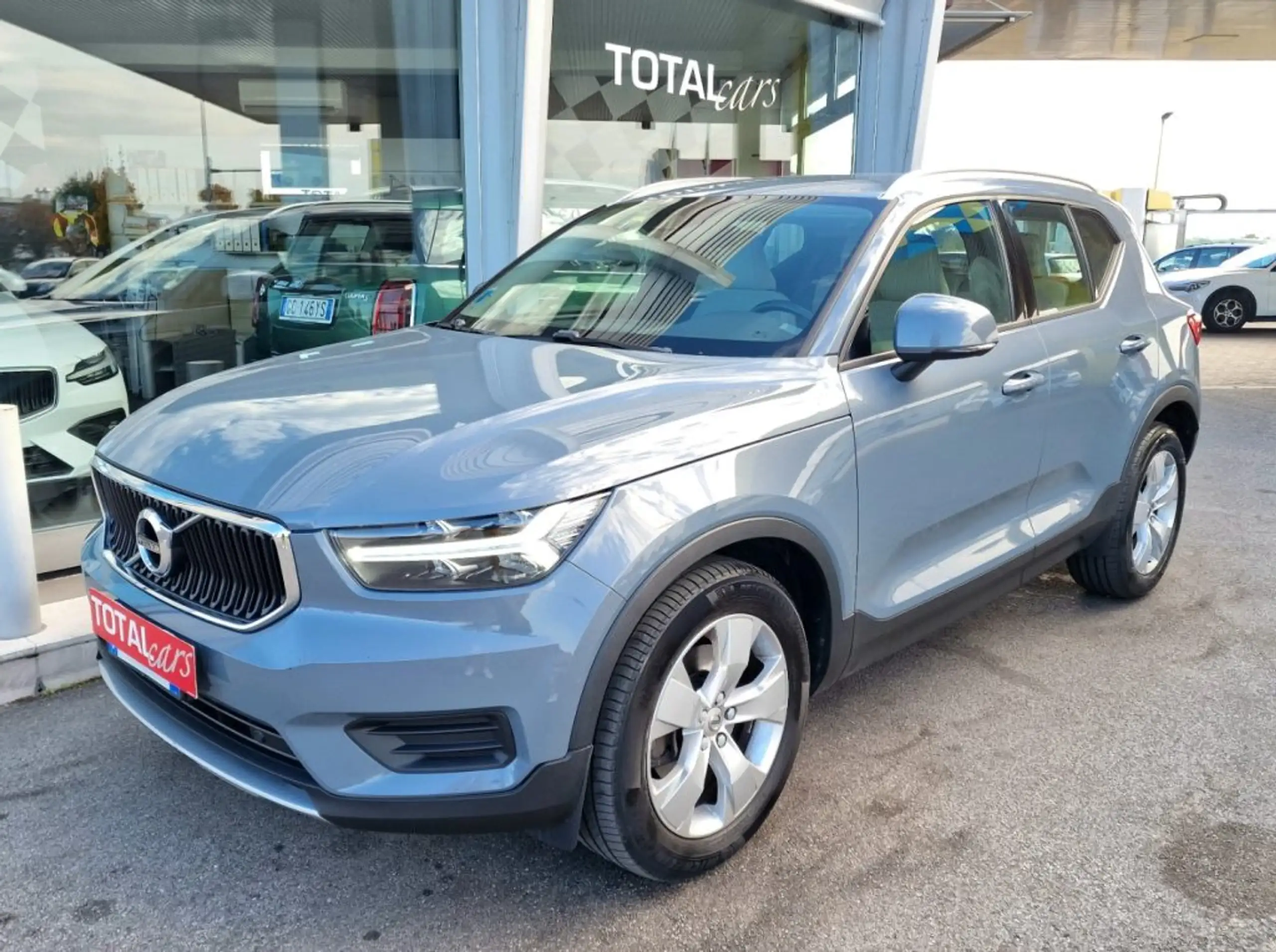 Volvo - XC40