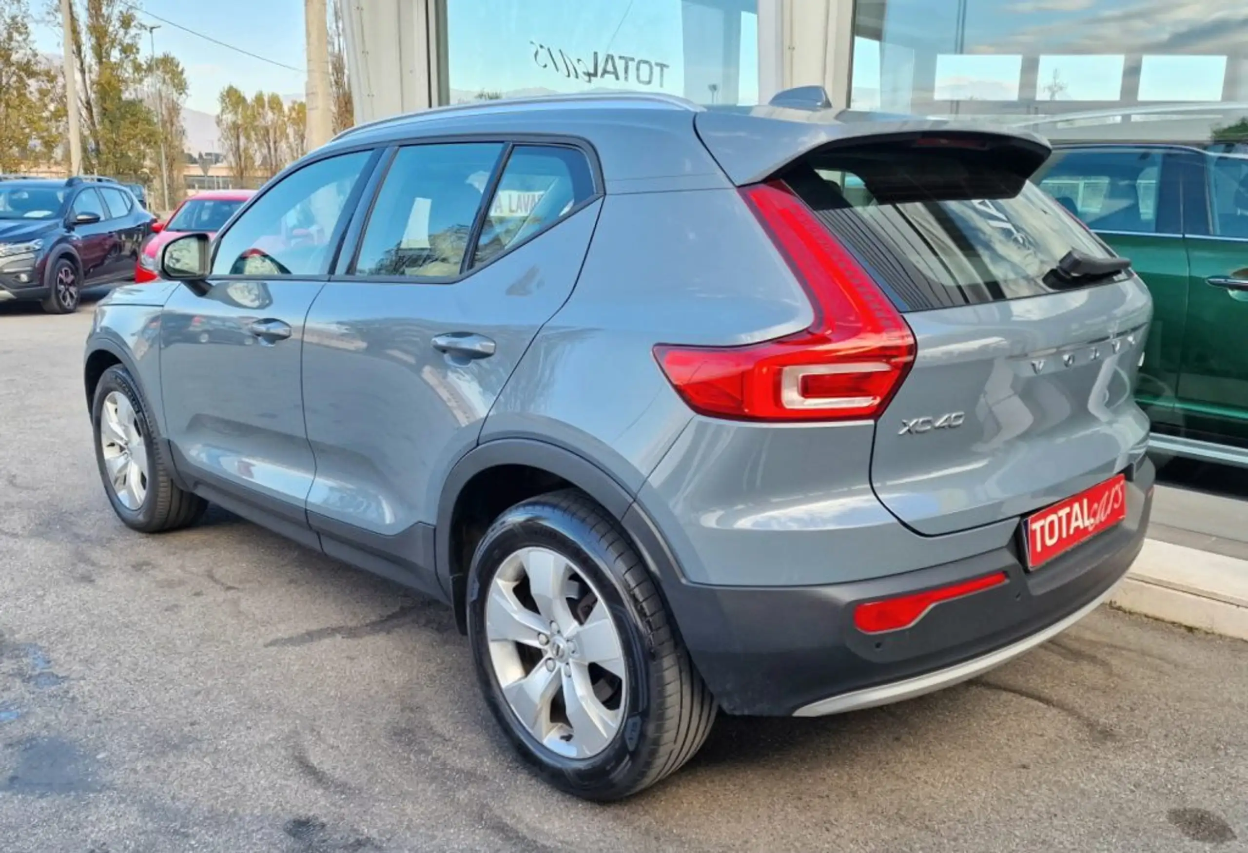 Volvo - XC40