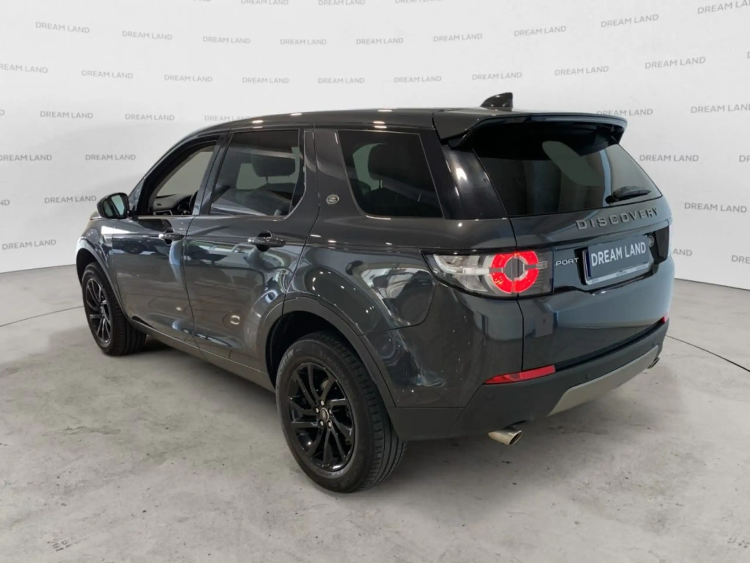 Land Rover - Discovery Sport