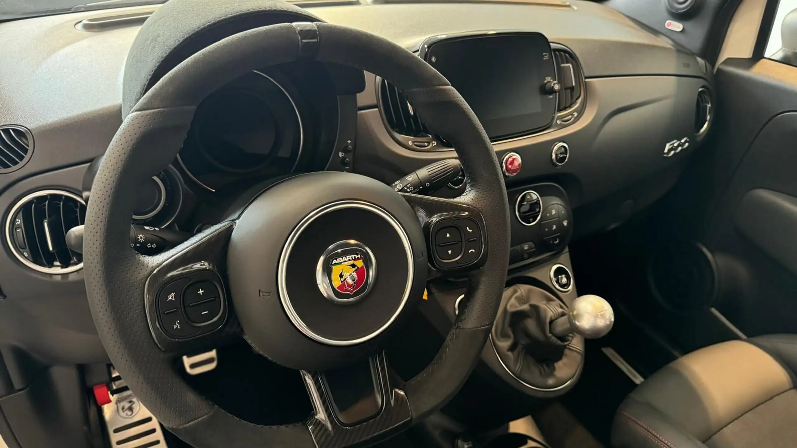 Abarth - 695