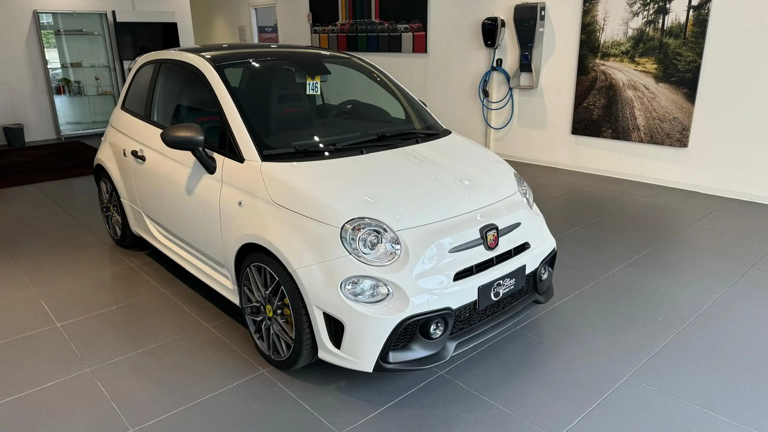 Abarth - 695