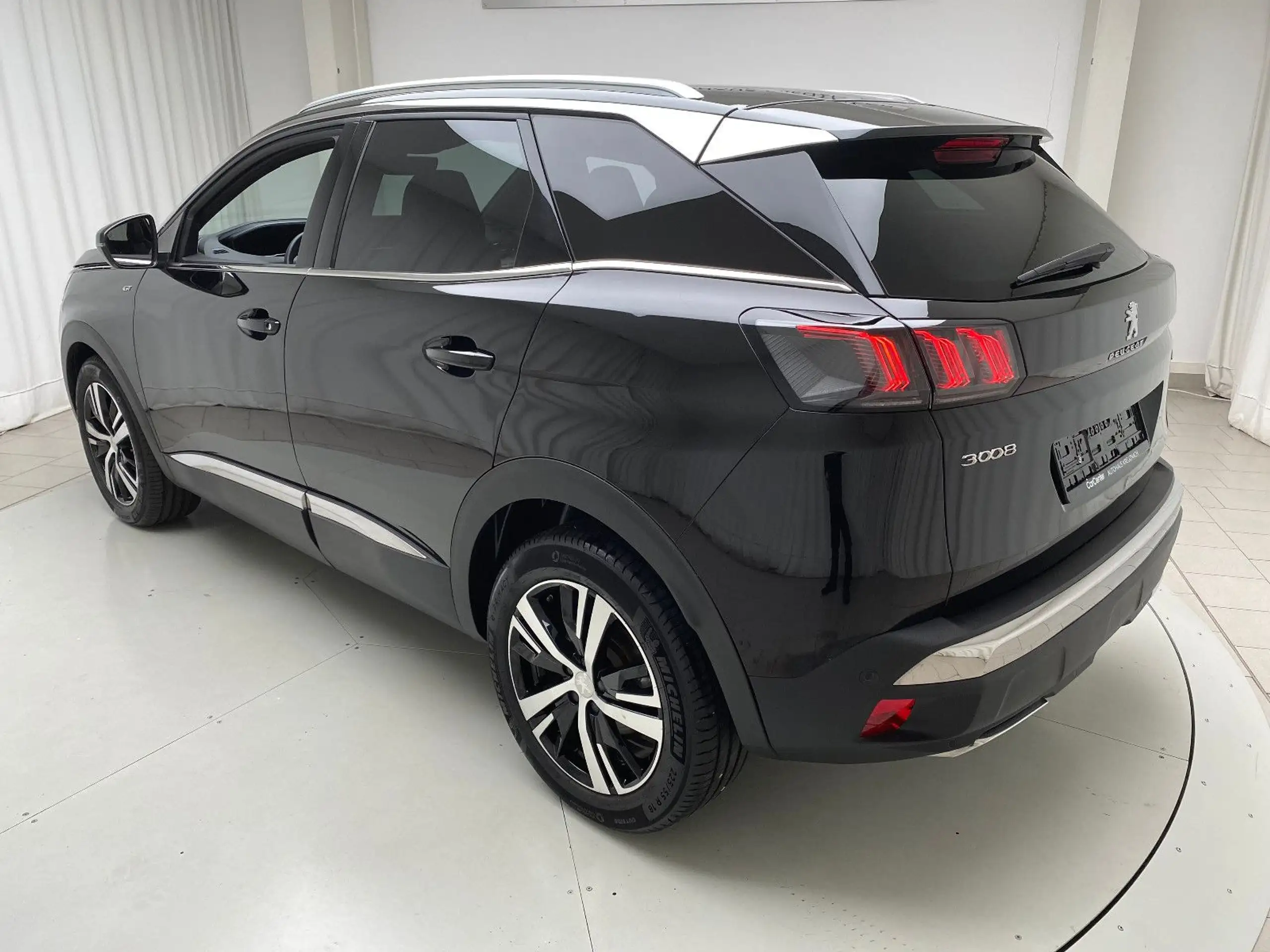 Peugeot - 3008