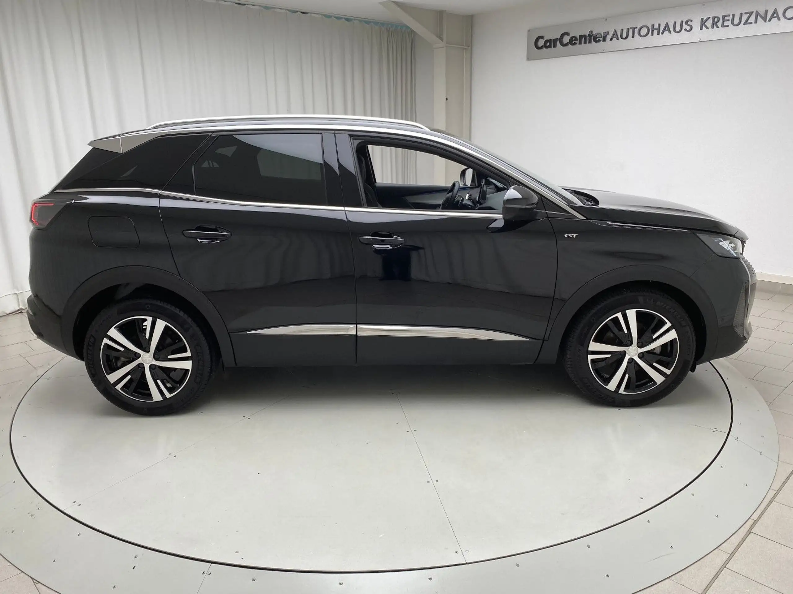 Peugeot - 3008