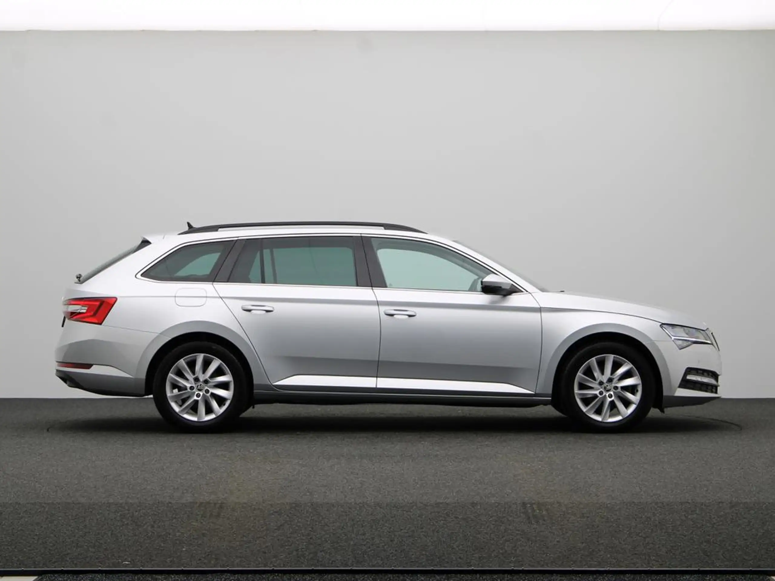 Skoda - Superb