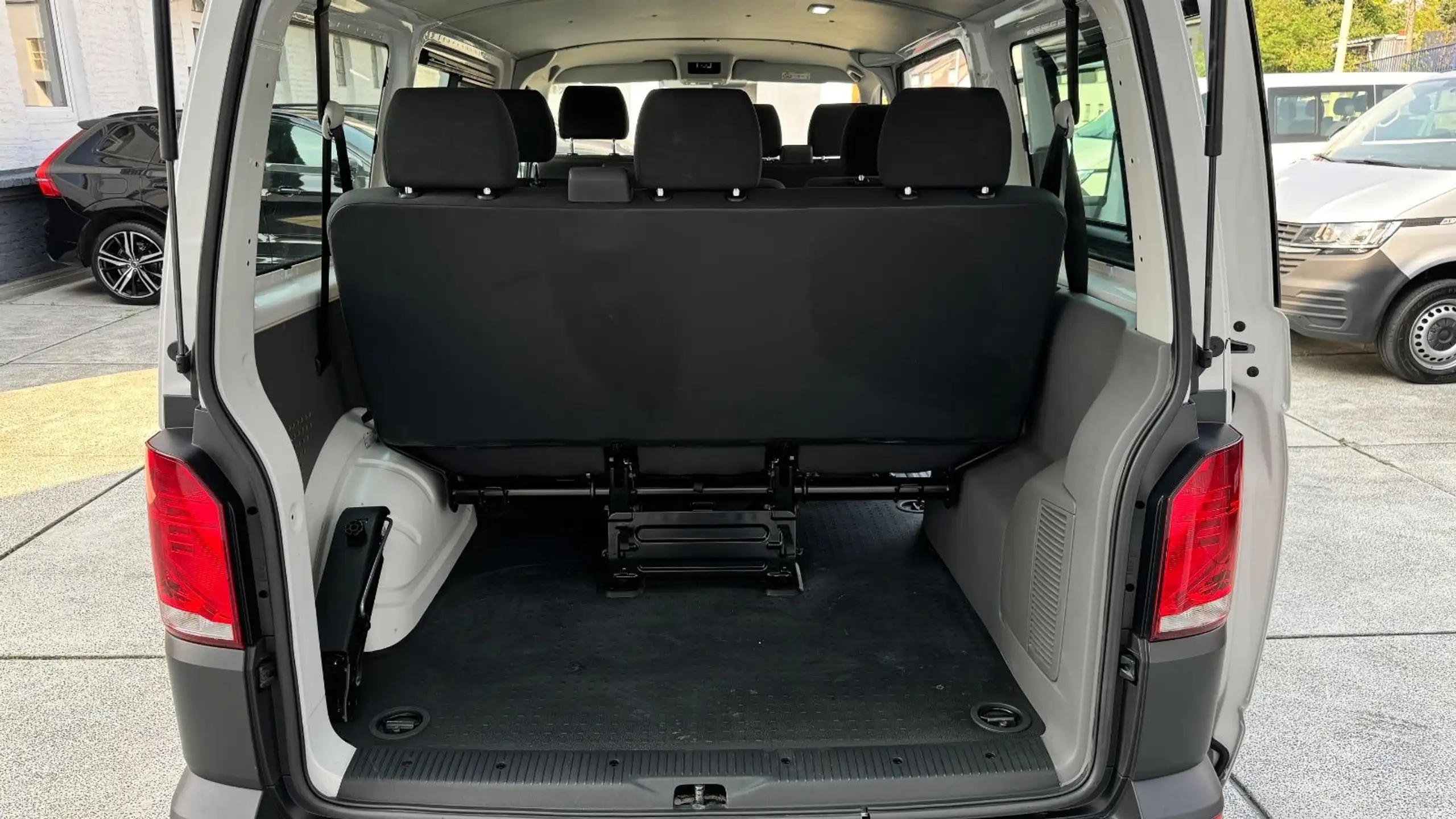 Volkswagen - T6 Transporter